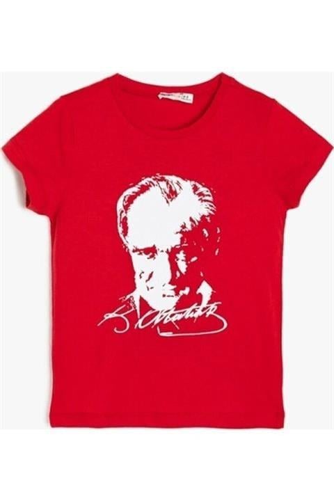 Kısa Kol Genç Yetişkin Bayrak Ay Yıldızlı Ve Atatürklü 23 Nisan 29 Ekim 10 Kasım Gösteri T-shirt