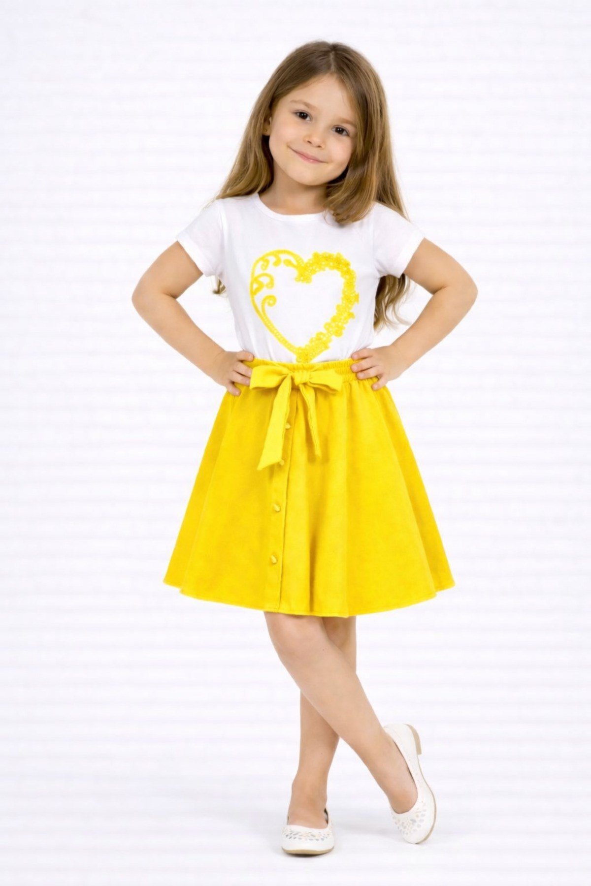 kiz-cocuk-23-nisan-29-ekim-ici-bos-kal-0d-a83.jpg