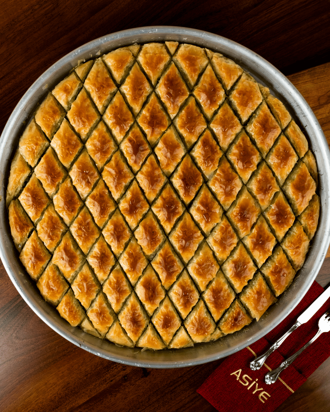 Fıstıklı Kuru Tepsi Baklava