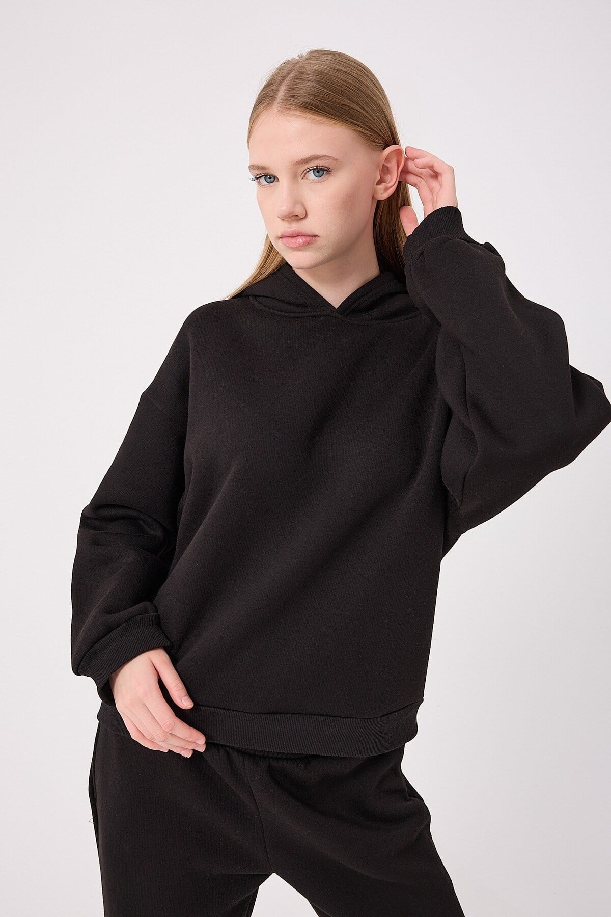 overkapson_siyahkadin-oversize-kapsonl-05-4f3.jpg
