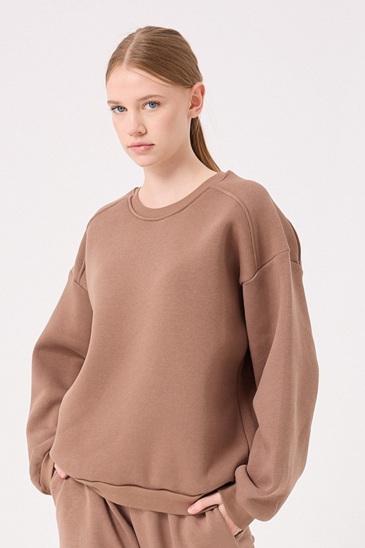 overswtshrt_kahverengikadin-oversize-u-9b2f1c.jpg