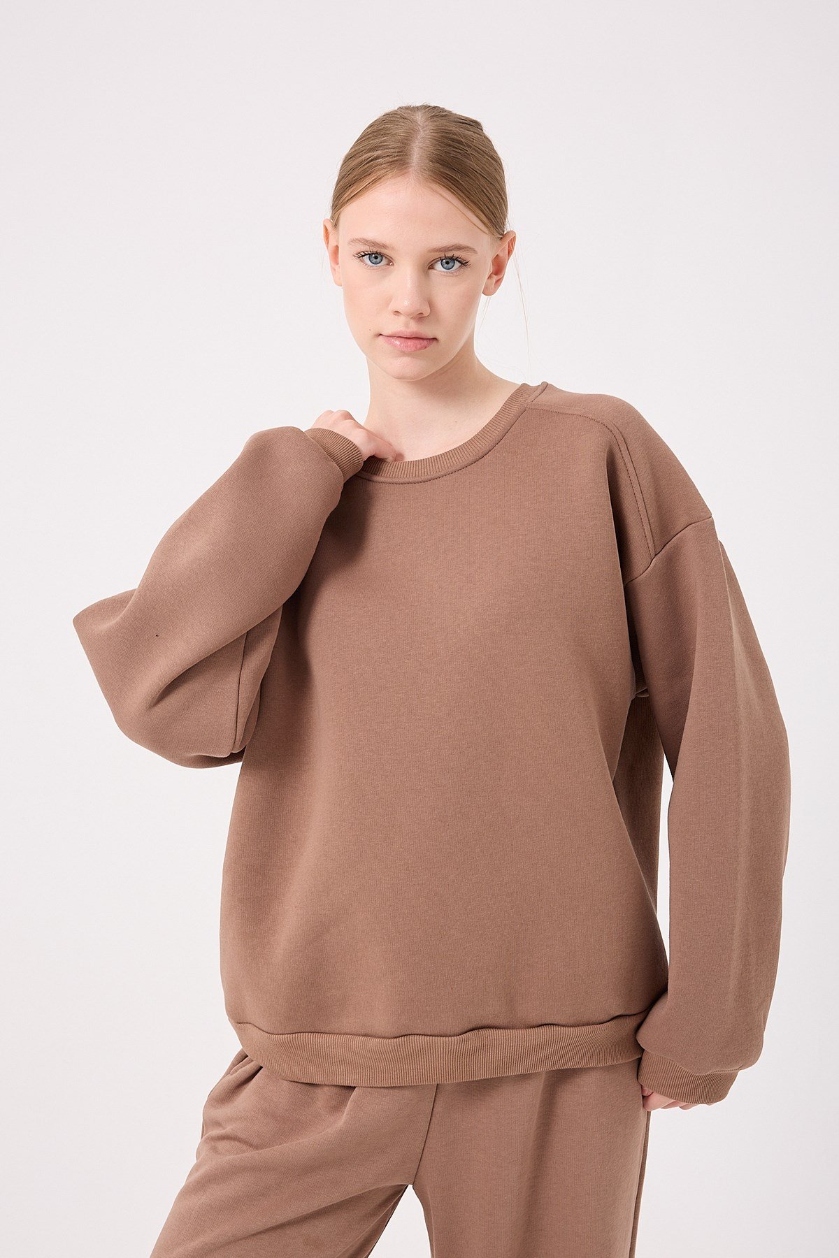 overswtshrt_kahverengikadin-oversize-u-c59fa7.jpg
