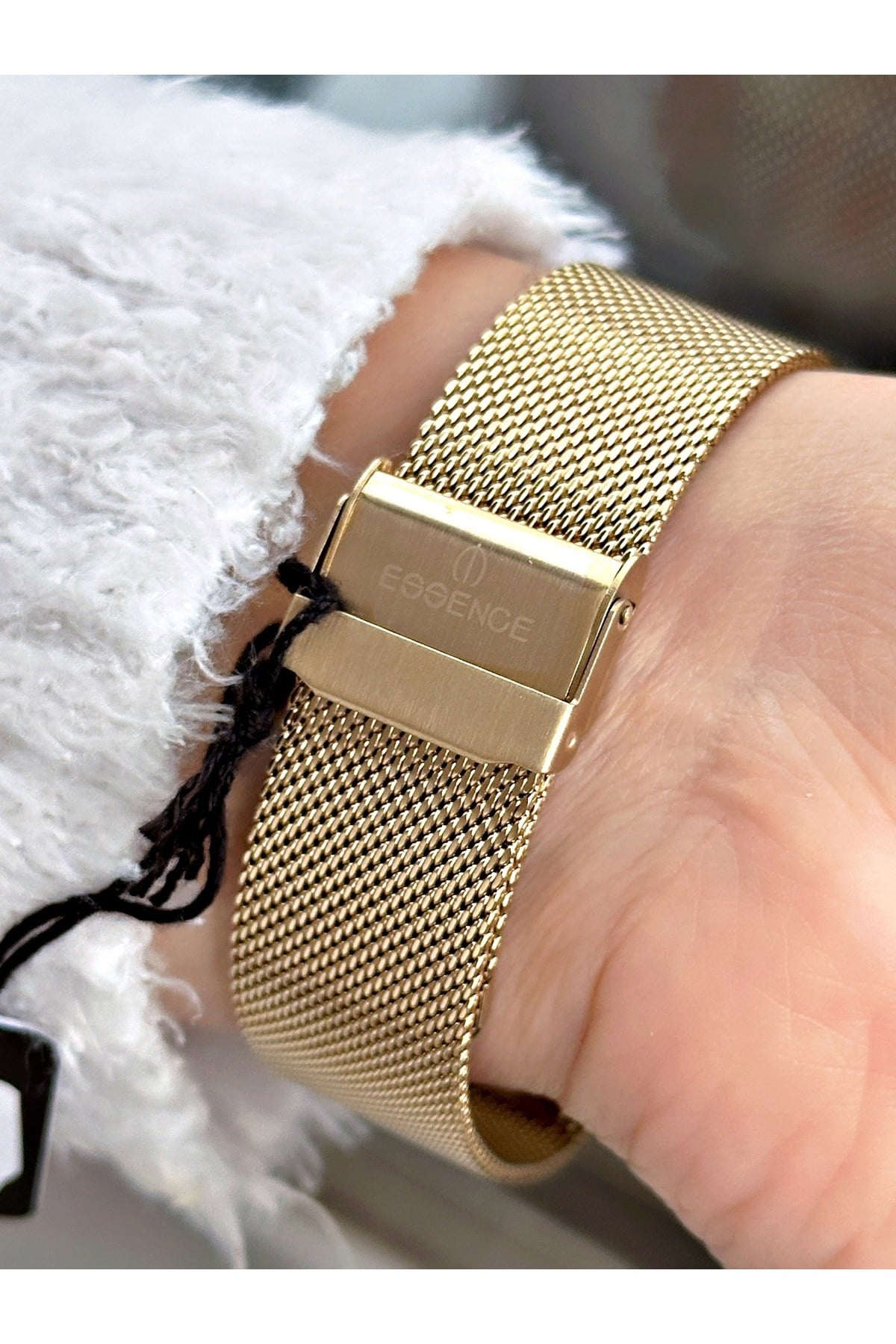 Fonksiyonlu Çelik Kordon Altın Renk Çelik Kordon Kadın Kol Saati 6577.130