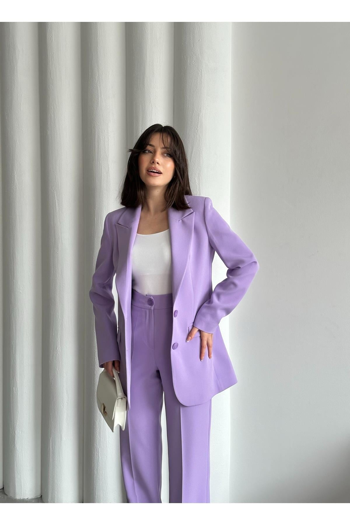 ÇİFT DÜĞMELİ BLAZER TAKIMI