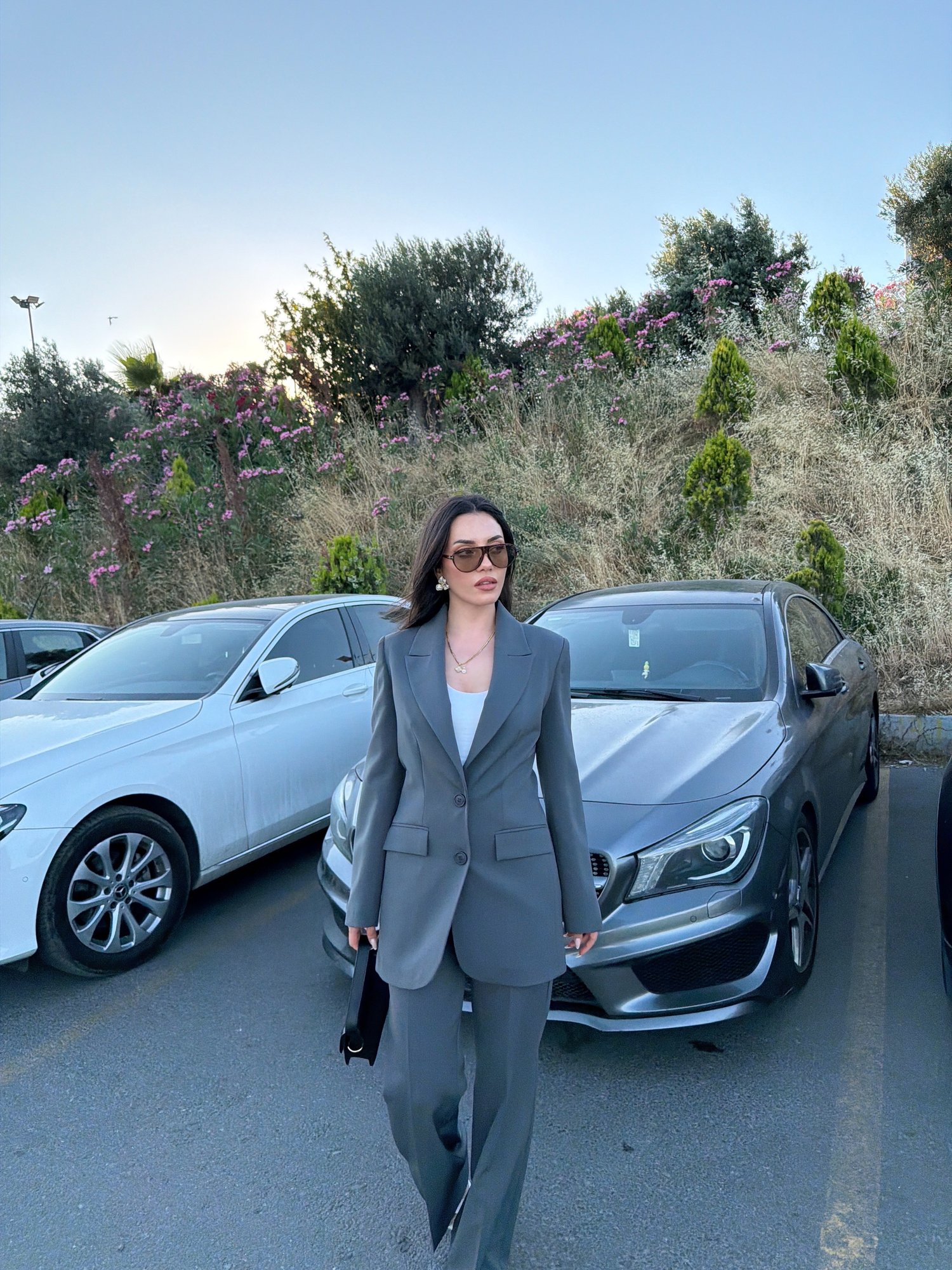 ÇİFT DÜĞMELİ BLAZER TAKIMI