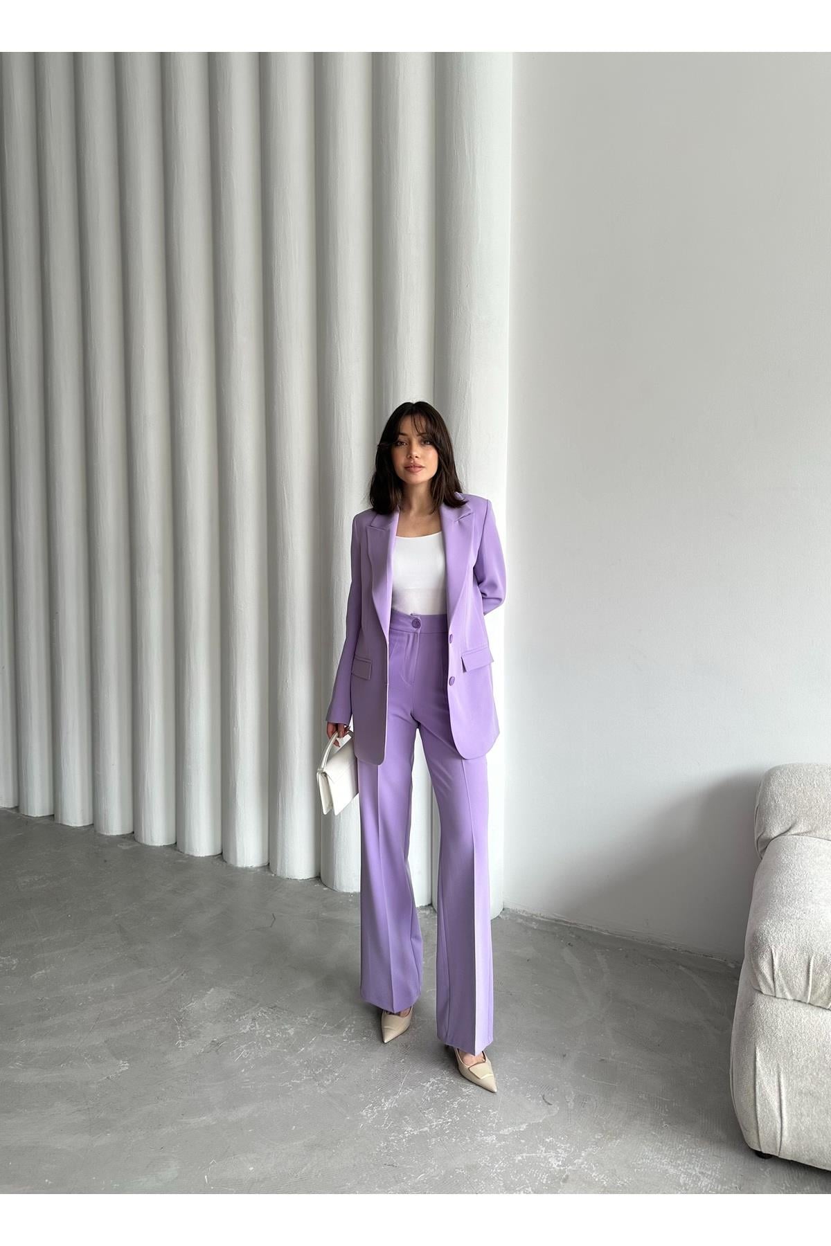 ÇİFT DÜĞMELİ BLAZER TAKIMI