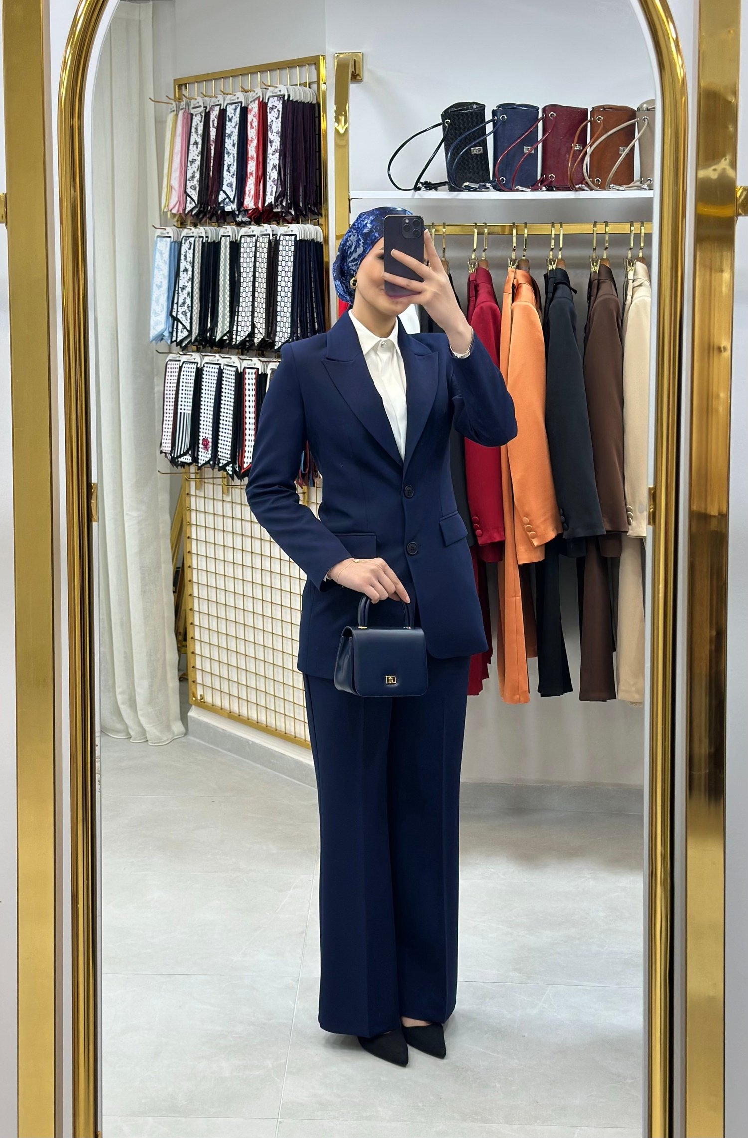 ÇİFT DÜĞMELİ BLAZER TAKIMI