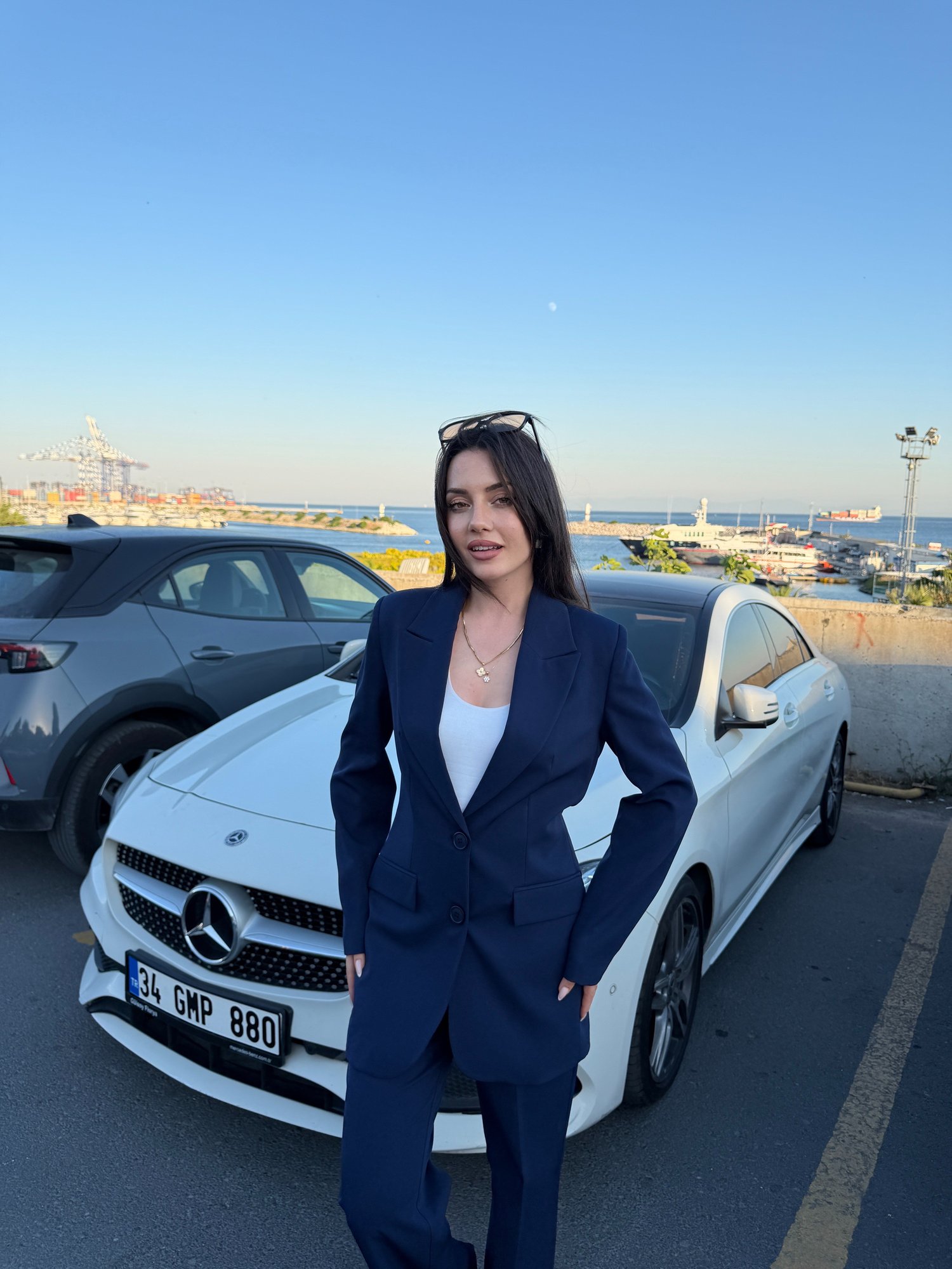 ÇİFT DÜĞMELİ BLAZER TAKIMI