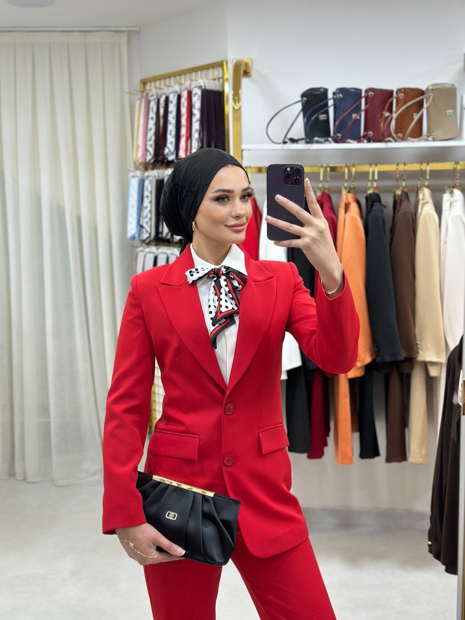 ÇİFT DÜĞMELİ BLAZER TAKIMI