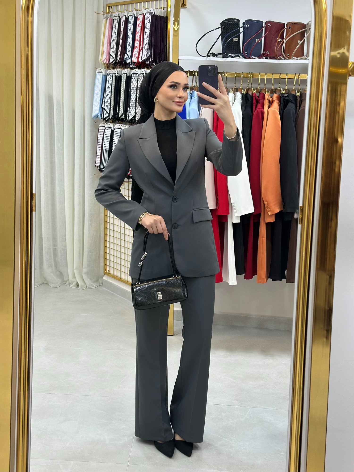 ÇİFT DÜĞMELİ BLAZER TAKIMI