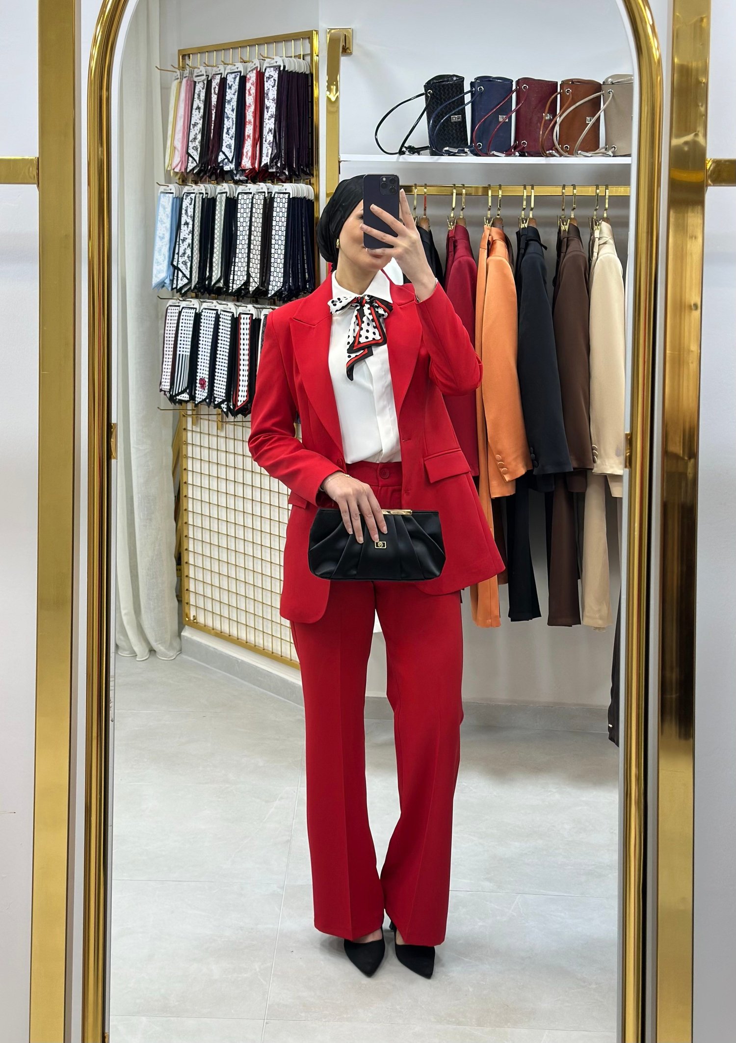 ÇİFT DÜĞMELİ BLAZER TAKIMI