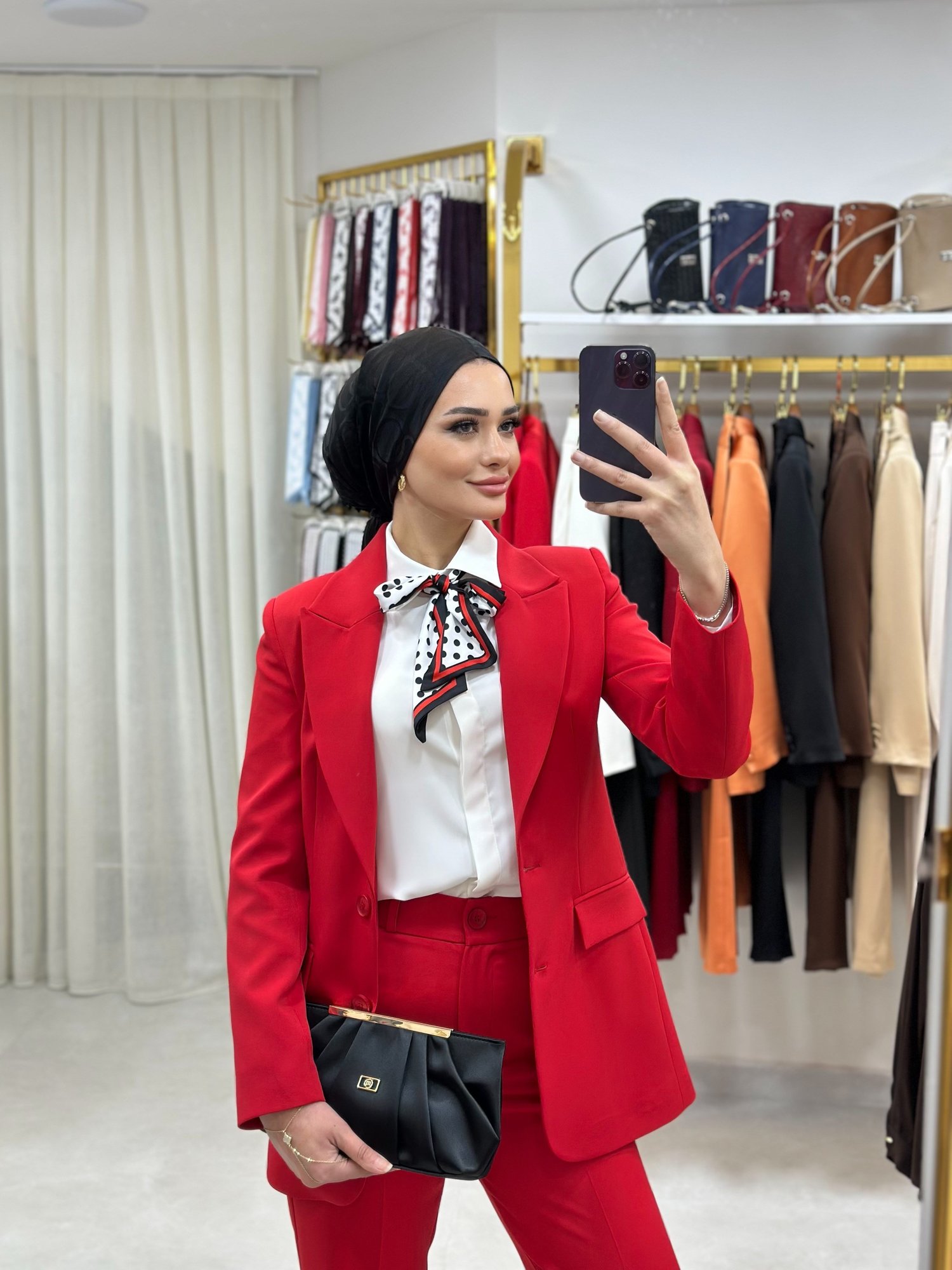 ÇİFT DÜĞMELİ BLAZER TAKIMI