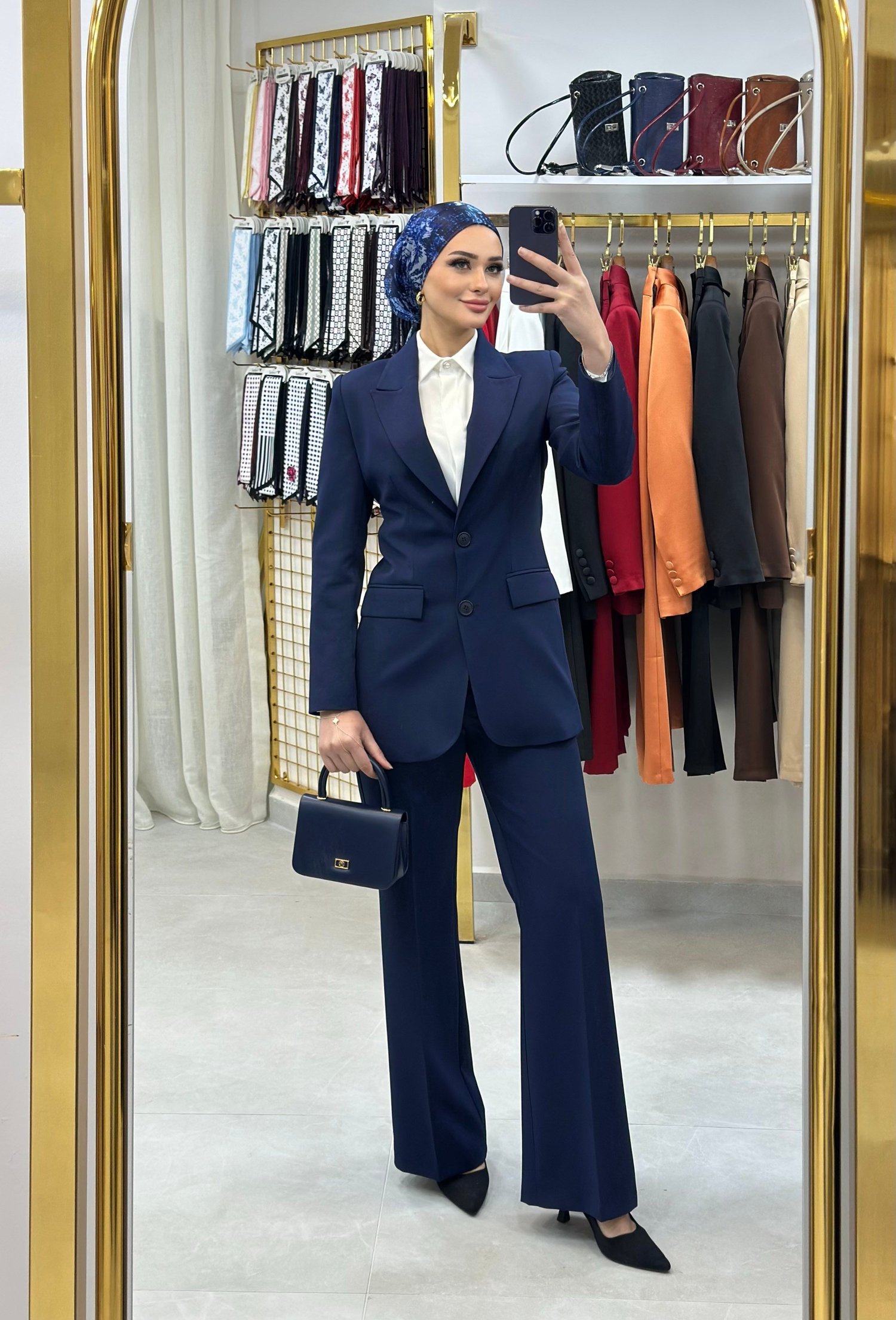 ÇİFT DÜĞMELİ BLAZER TAKIMI