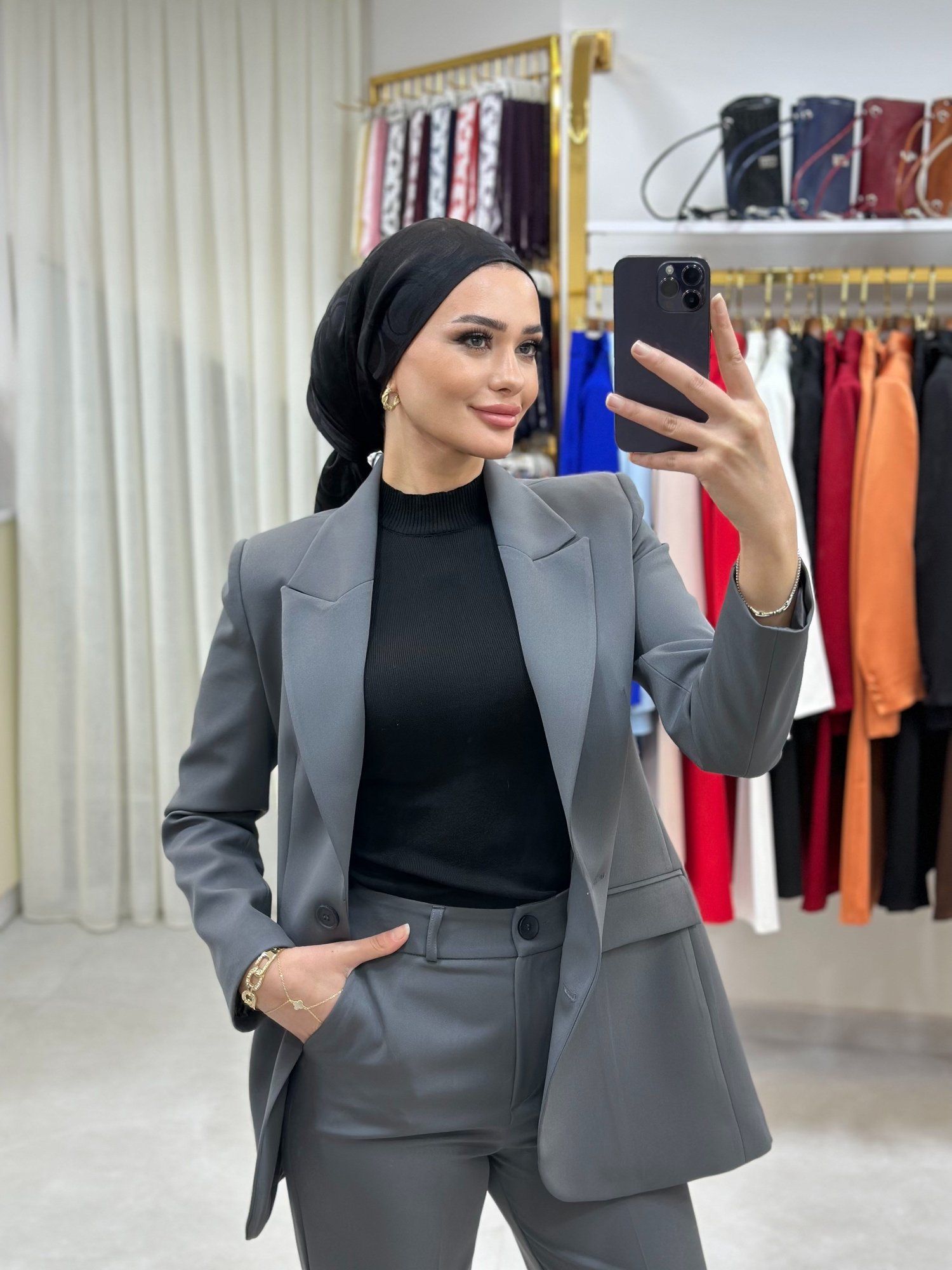 ÇİFT DÜĞMELİ BLAZER TAKIMI