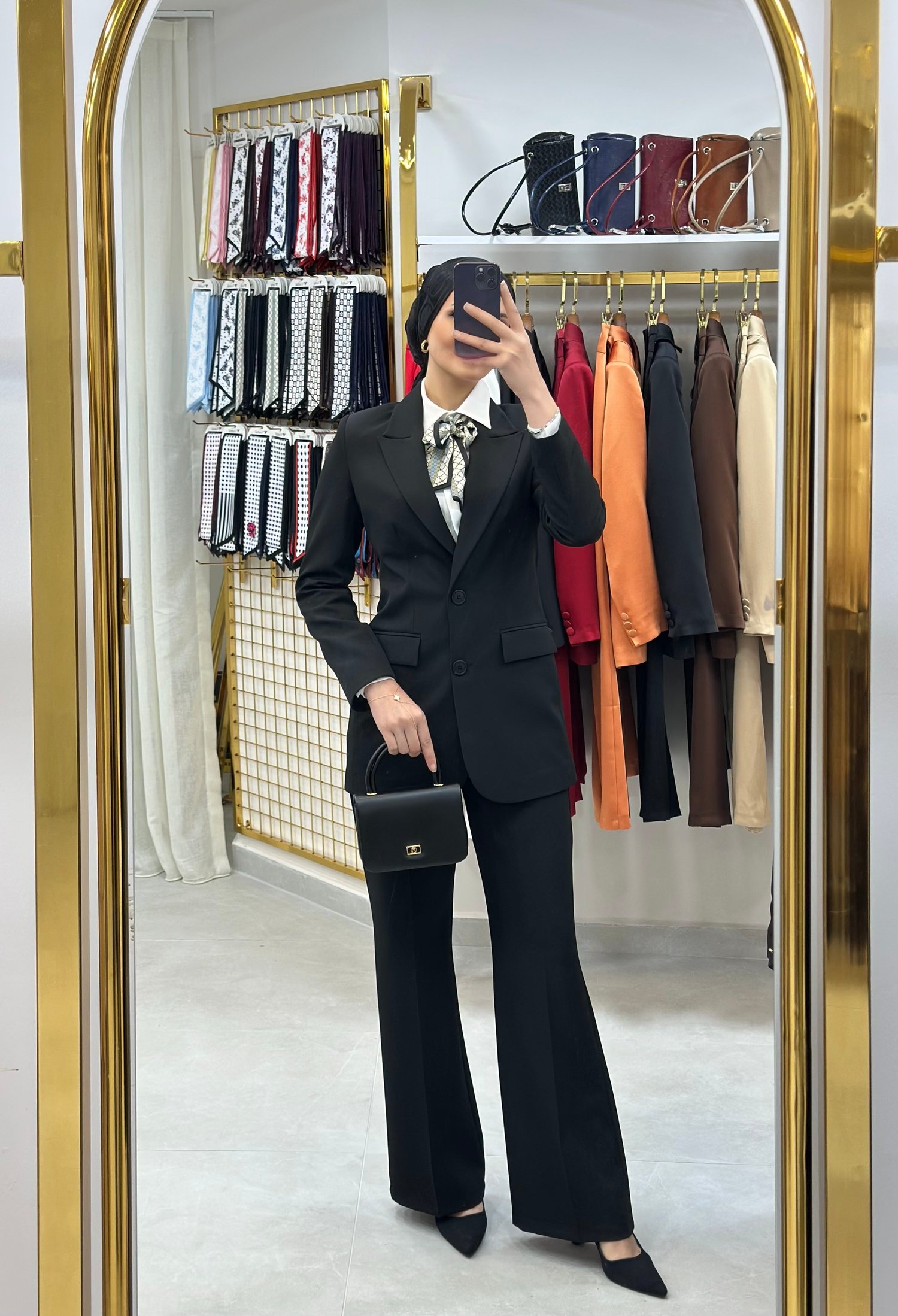 ÇİFT DÜĞMELİ BLAZER TAKIMI