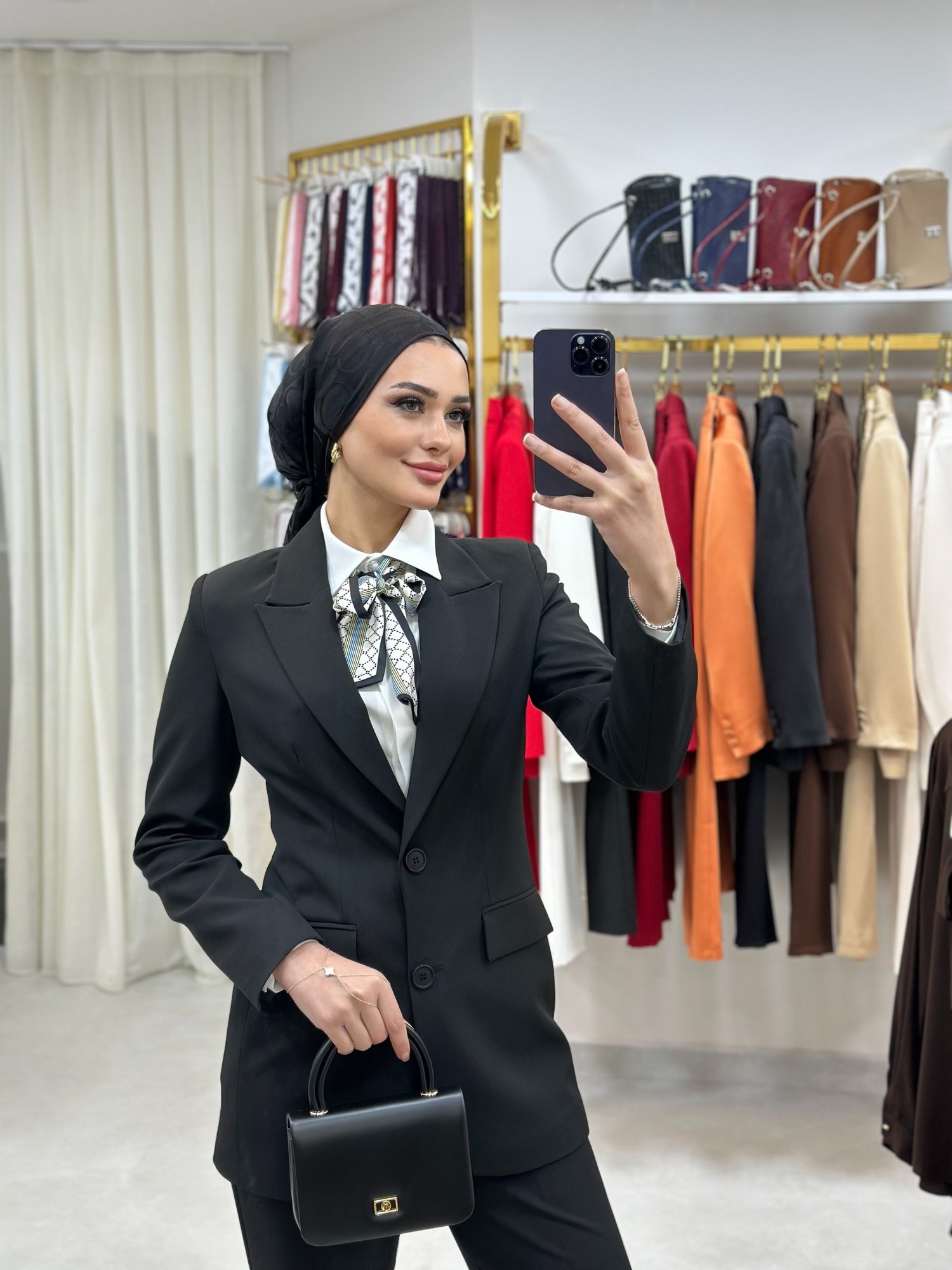 ÇİFT DÜĞMELİ BLAZER TAKIMI