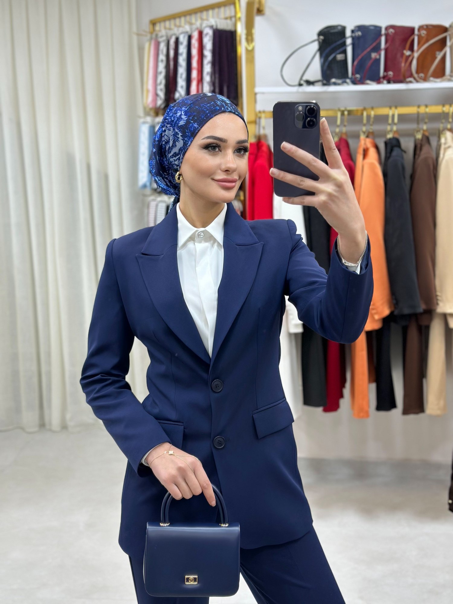 ÇİFT DÜĞMELİ BLAZER TAKIMI