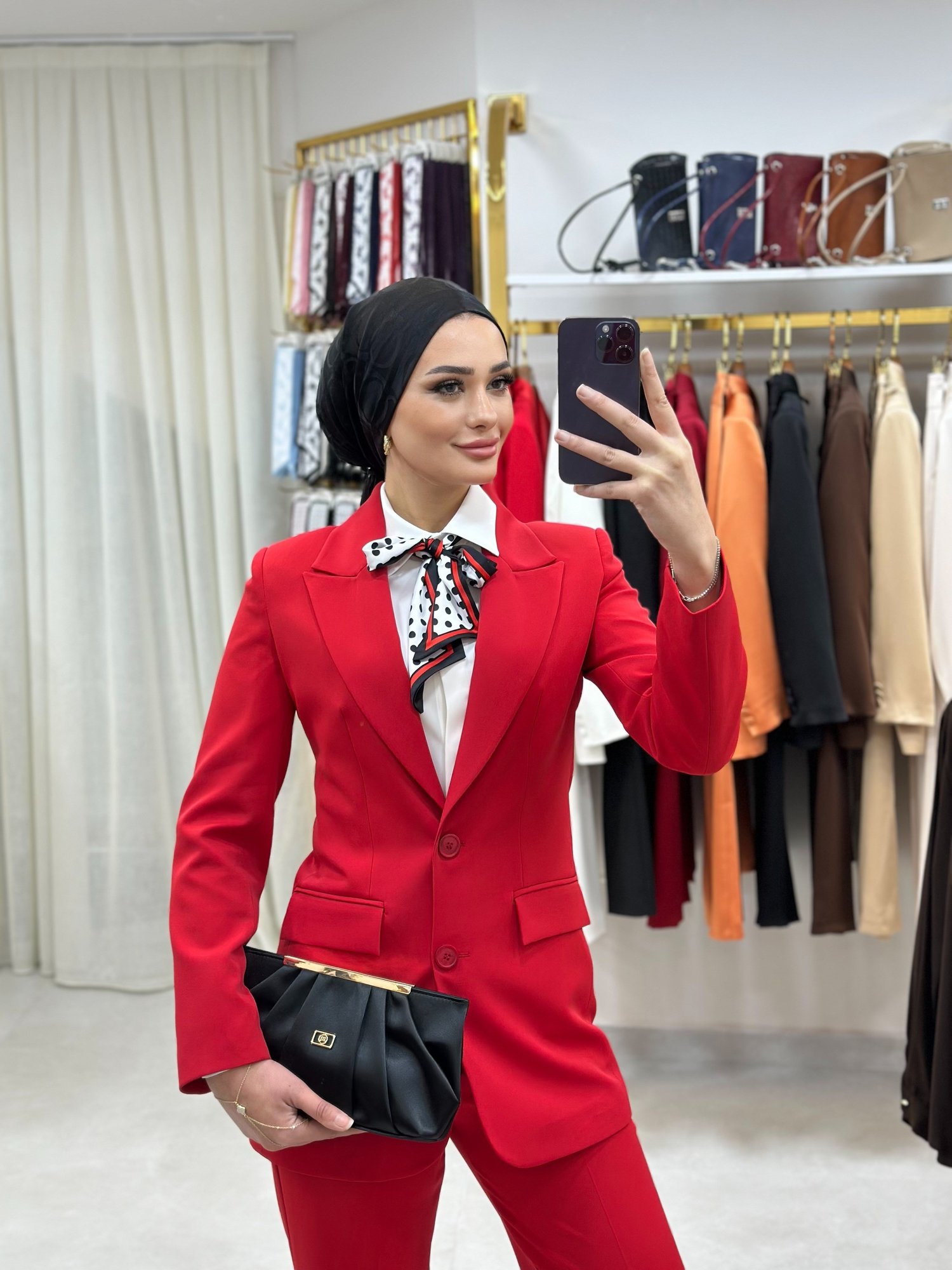 ÇİFT DÜĞMELİ BLAZER TAKIMI