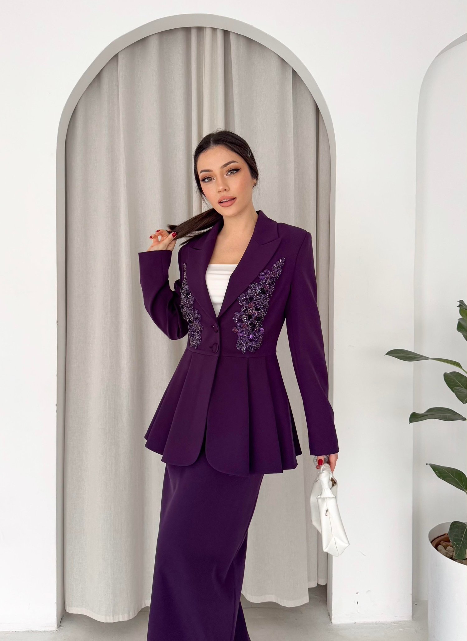 El İşlemeli Volanlı Blazer Etekli İkili Takım