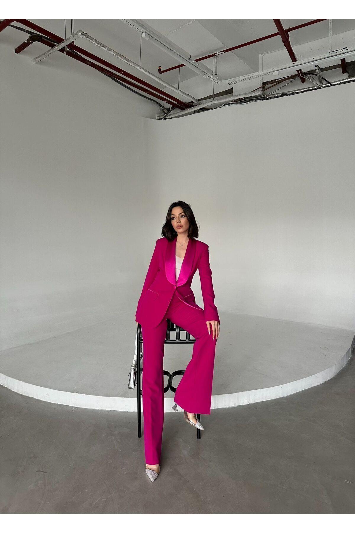 SATEN ŞAL YAKALI İKİLİ TAKIM BLAZER