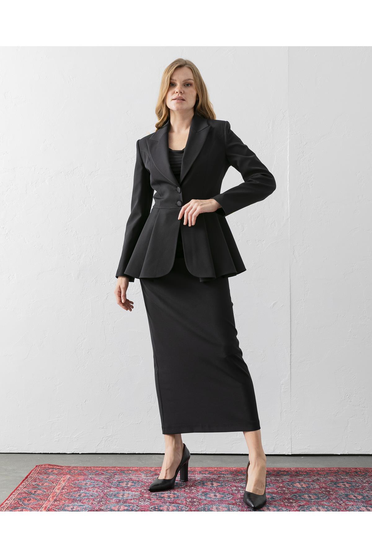Volanlı Blazer Etekli İkili Takım