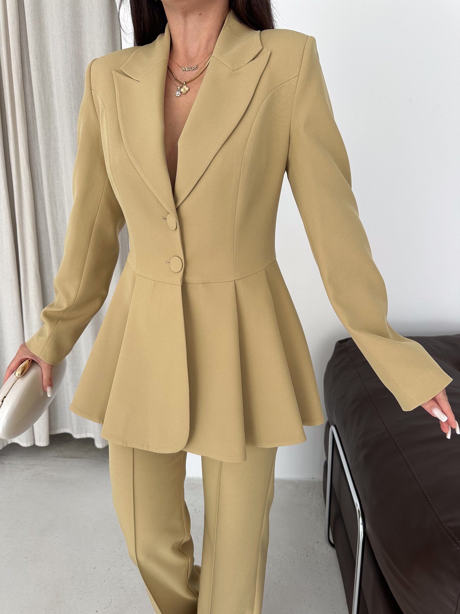 Volanlı Blazer İkili Pantolonlu Takım