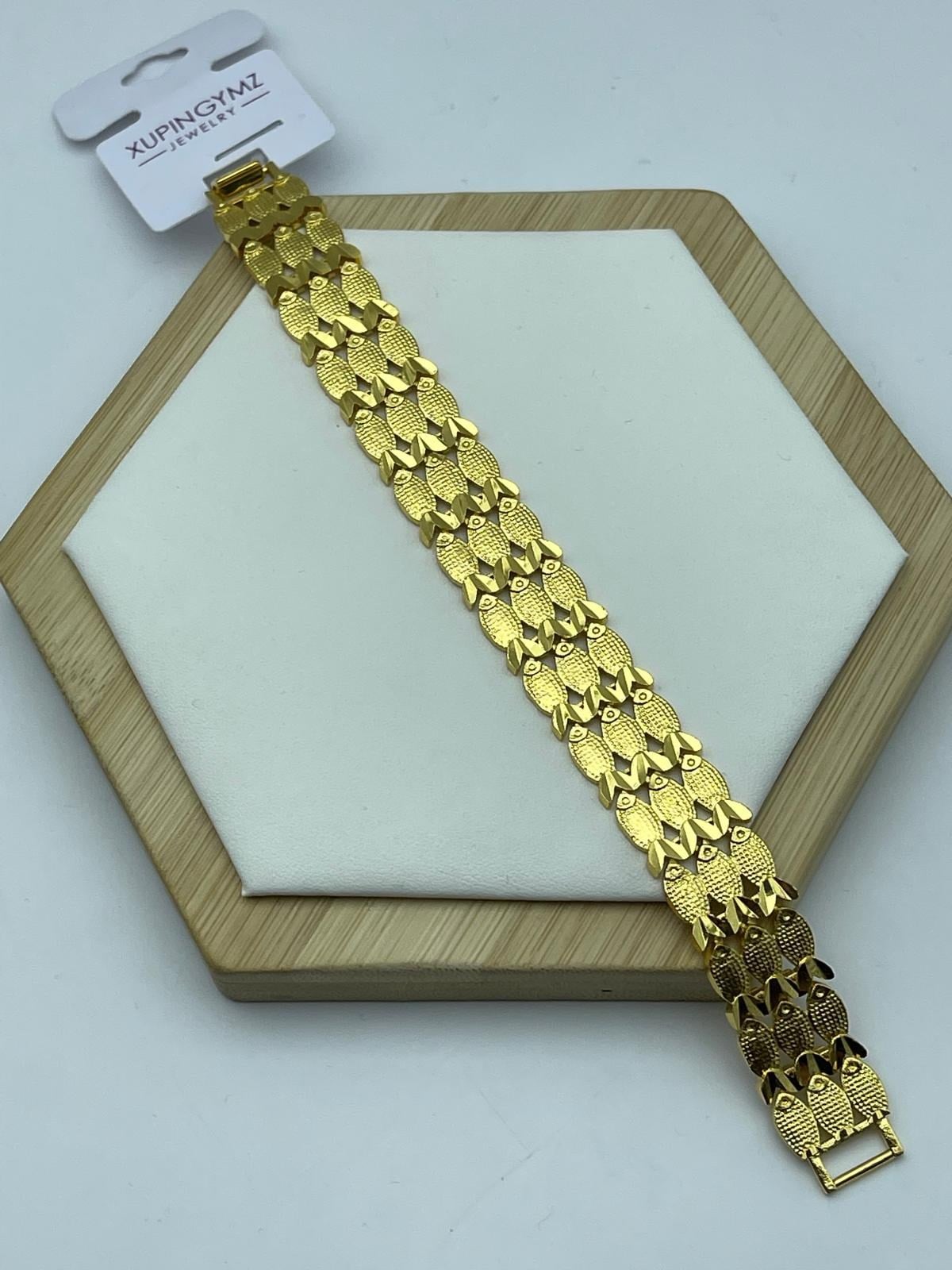 26_22kb07- Xuping Geometrik Desenli Gold Altın Kaplama Bileklik