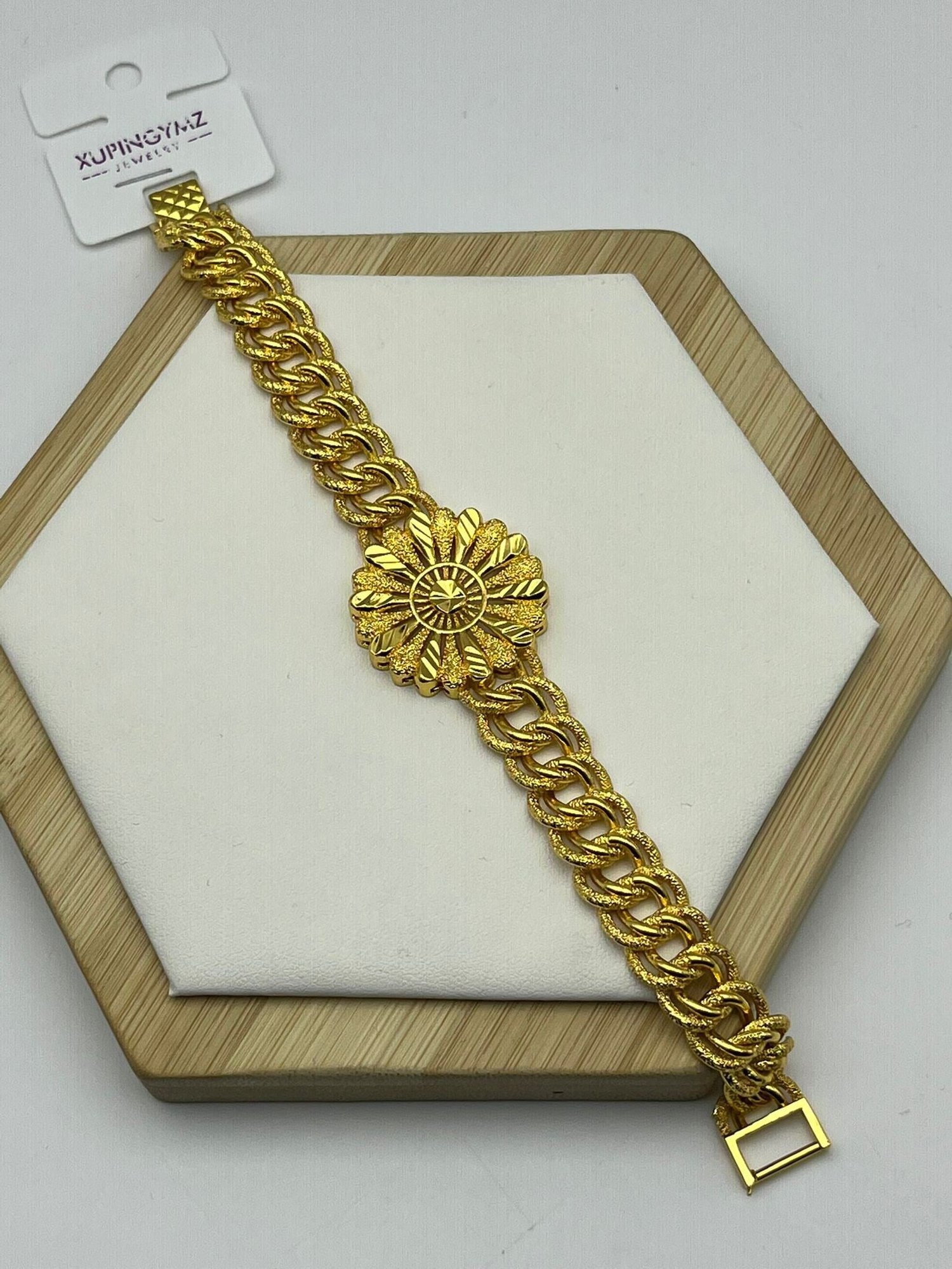 26_22kb09- Xuping Güneş Motifli Gold Altın Kaplama Bileklik