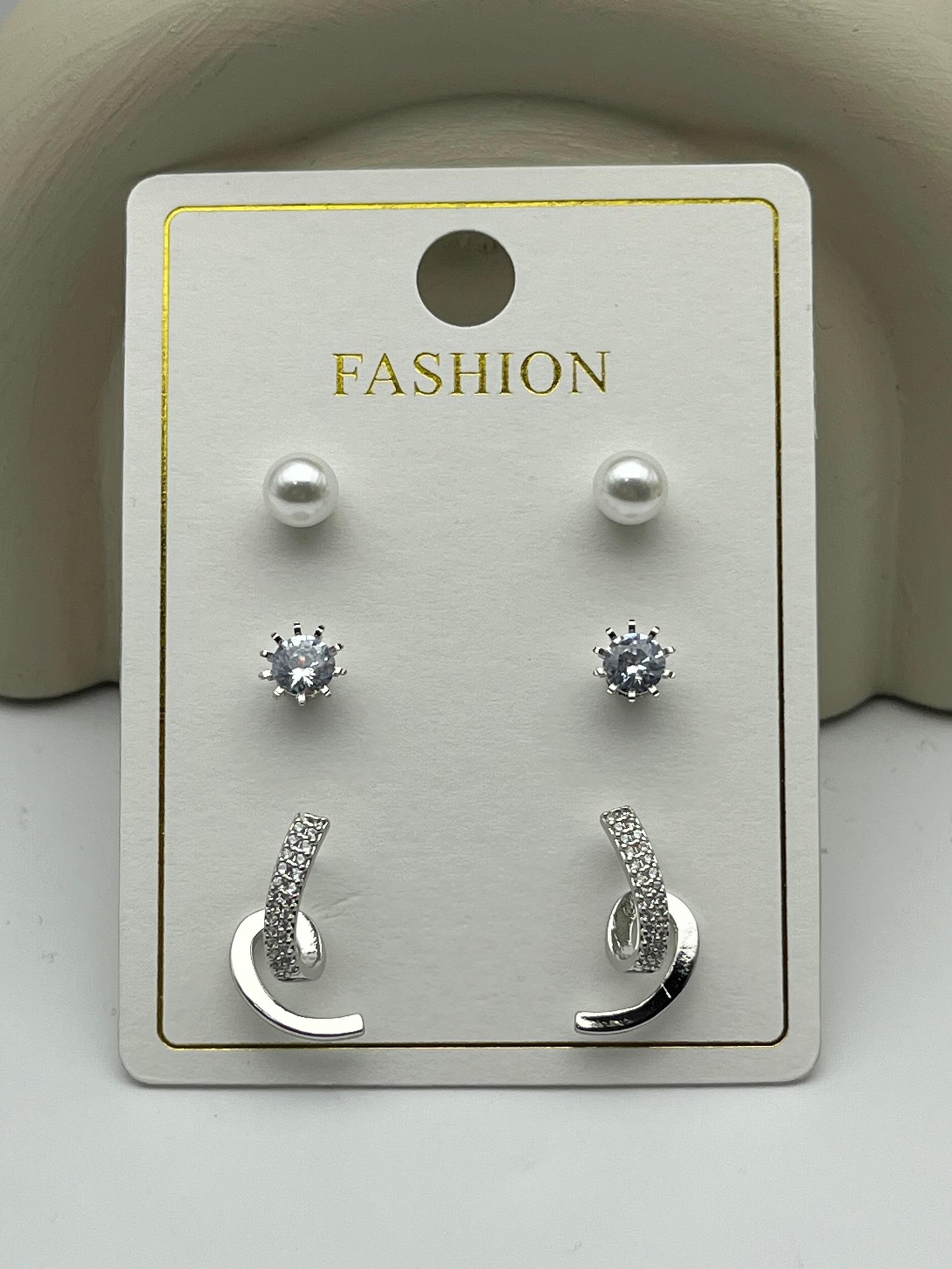 26clk101 - Zirkon Taşlı Modern Halka Küpe