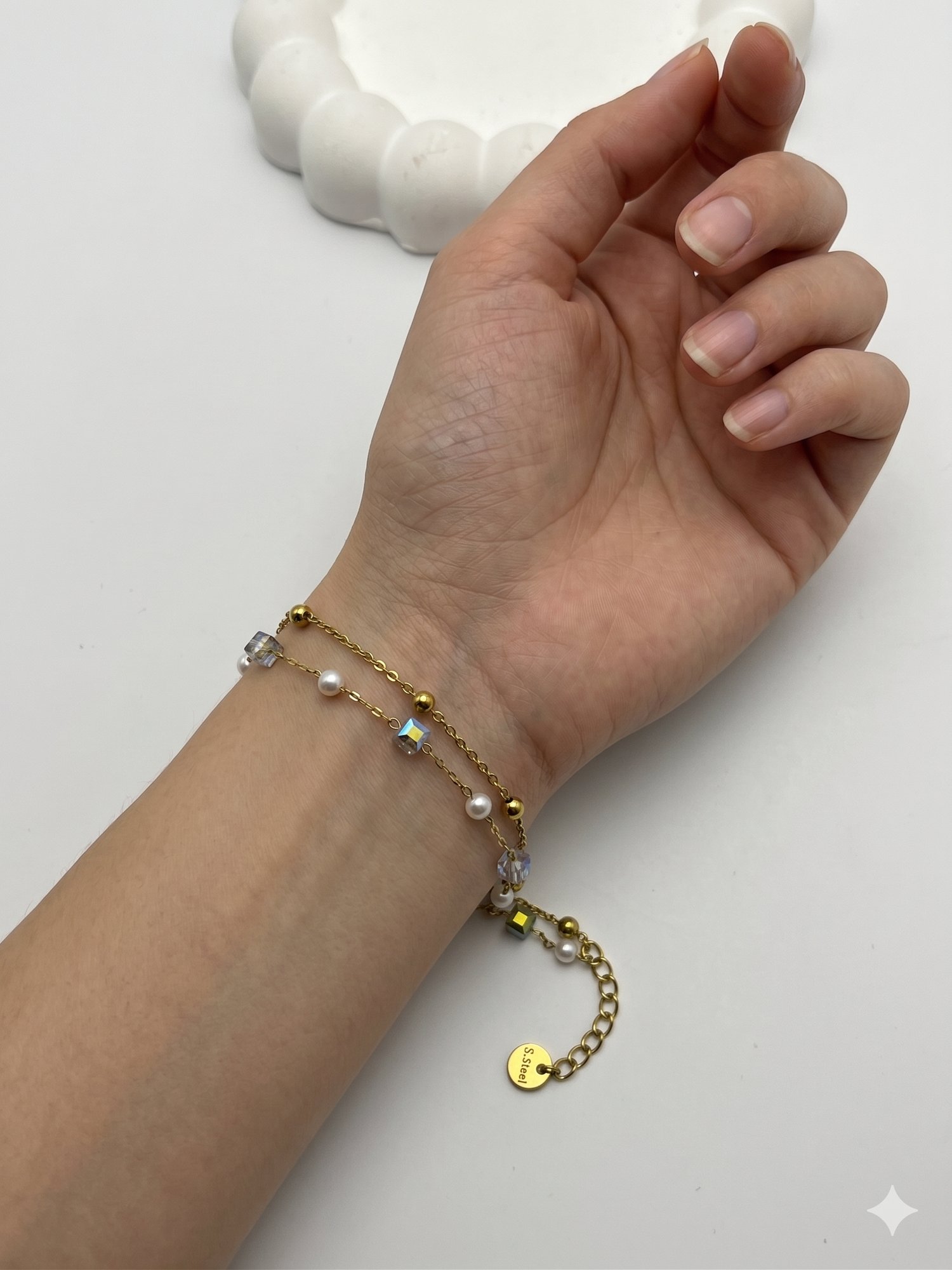 26cmblk14 -CM İnci ve Kristal Detaylı Gold Çelik Bileklik