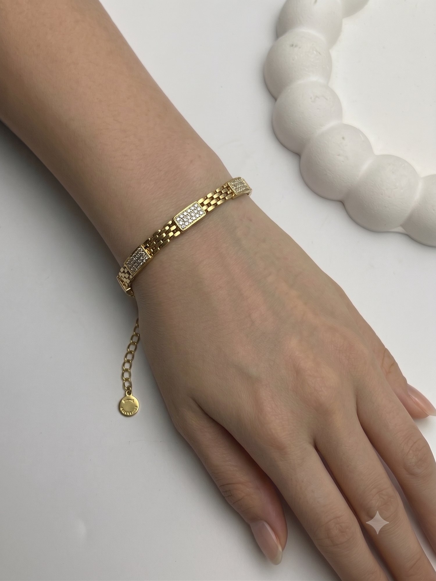 26cmblk20 - CM Baget Taş Detaylı Gold Çelik Bileklik