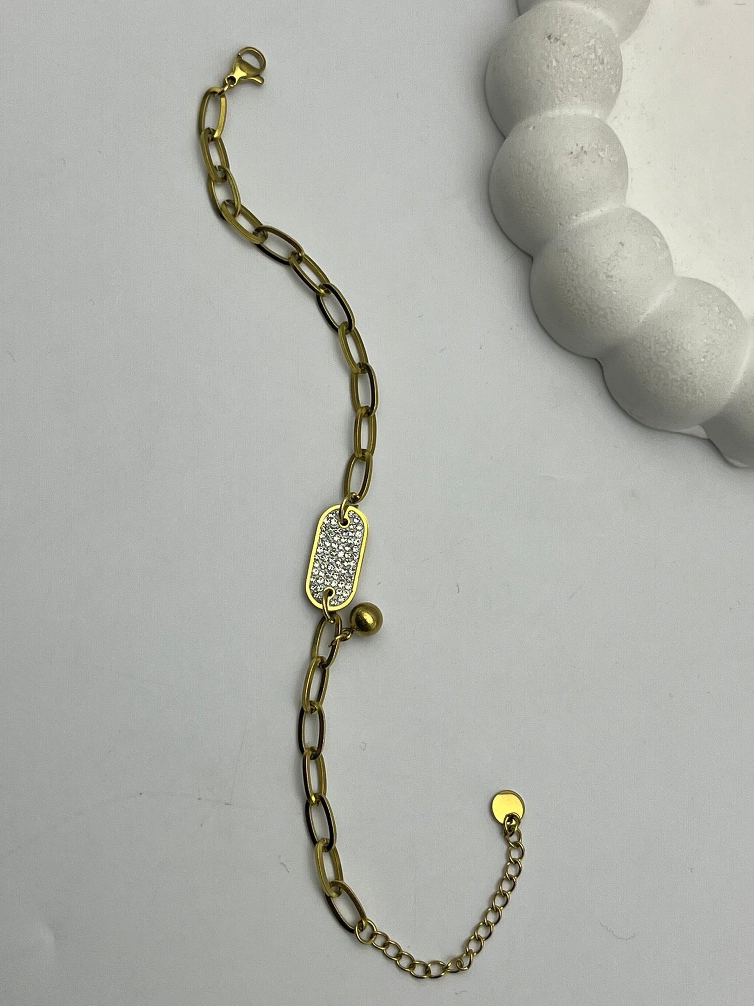 26cmblk23 - CM Zirkon Taşlı Plaka Detaylı Gold Çelik Zincir Bileklik
