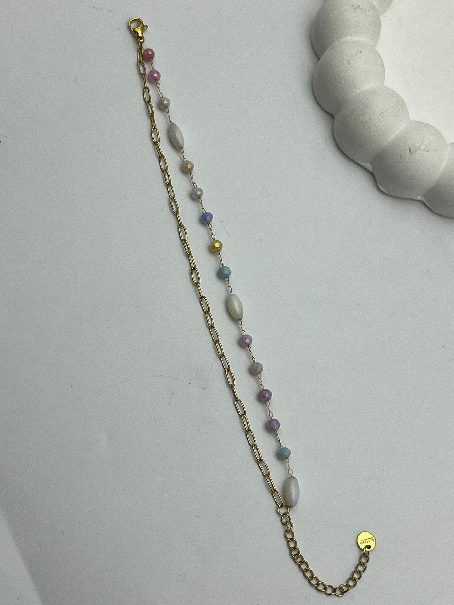 26cmblk39 - CM Pastel Boncuklu Gold Çelik Bileklik