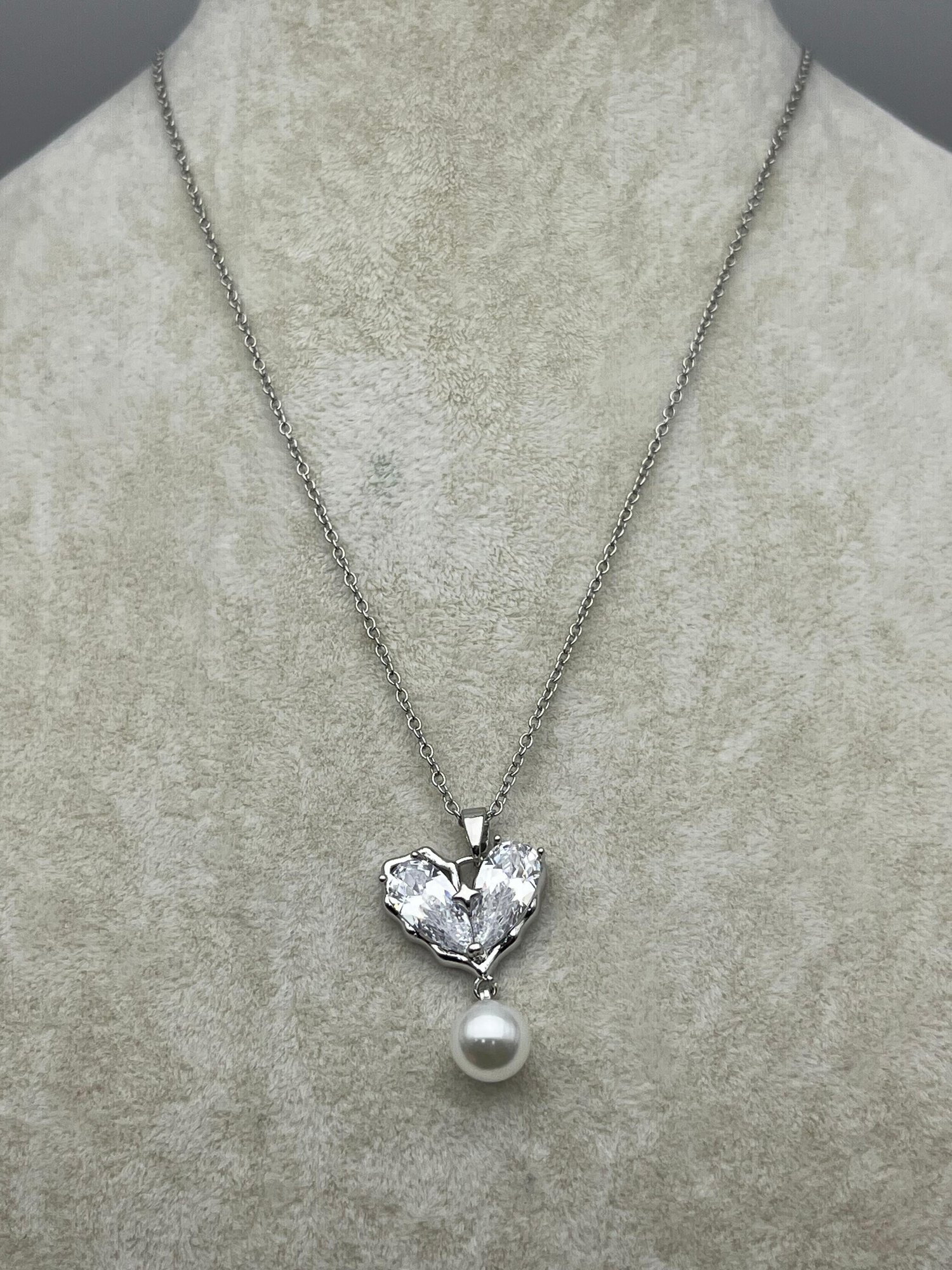 26kly30 - Çelik Pearl Heart Kolye