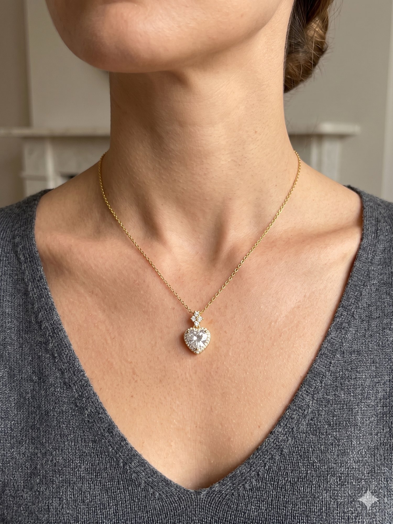 26kly99 -Steel Queen Heart Necklace