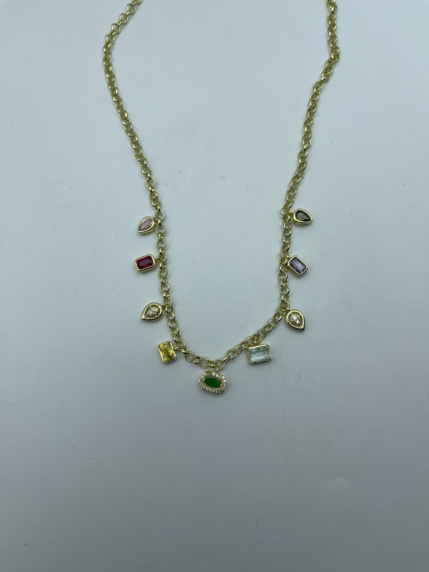26vipkl04- VIP renkli taşlı amulet kolye