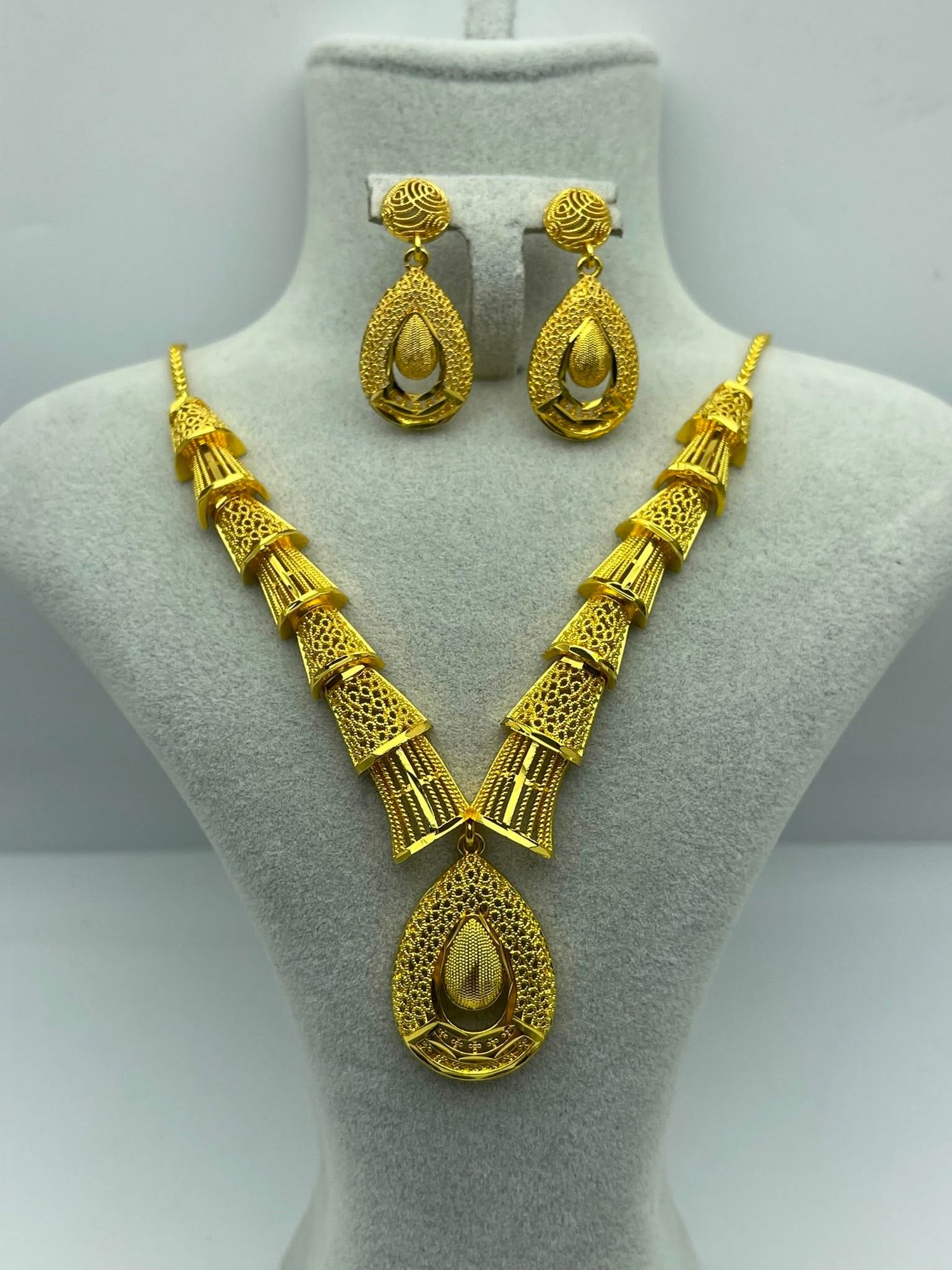 Altın Kaplama Oryantal Piramit Set 26_22ks36