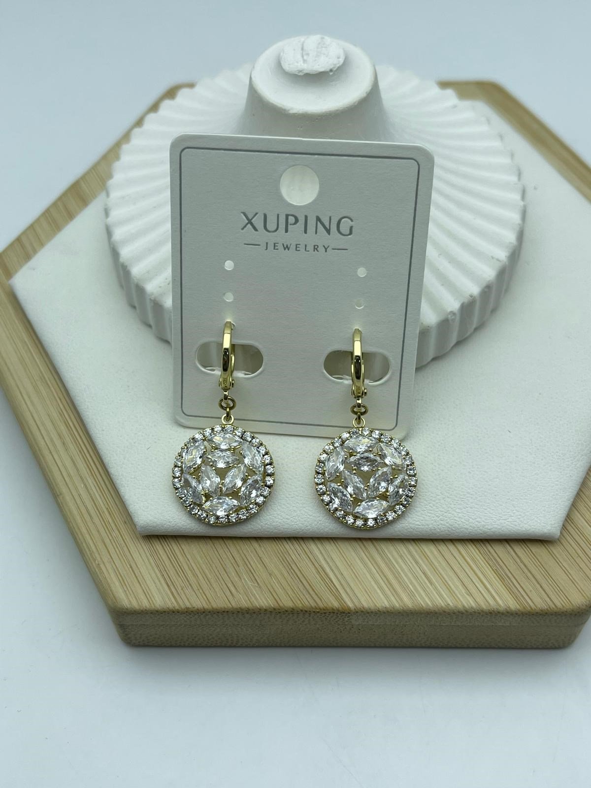 büyük taşlı yuvarlak xuping gold küpe 26xpkp65