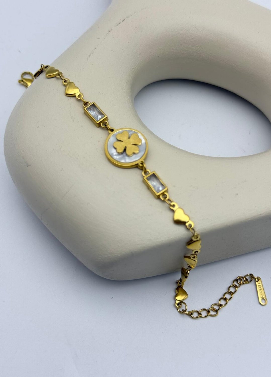 Çelik Gold Kalpli Taşlı Yonca Bileklik - 26blk06