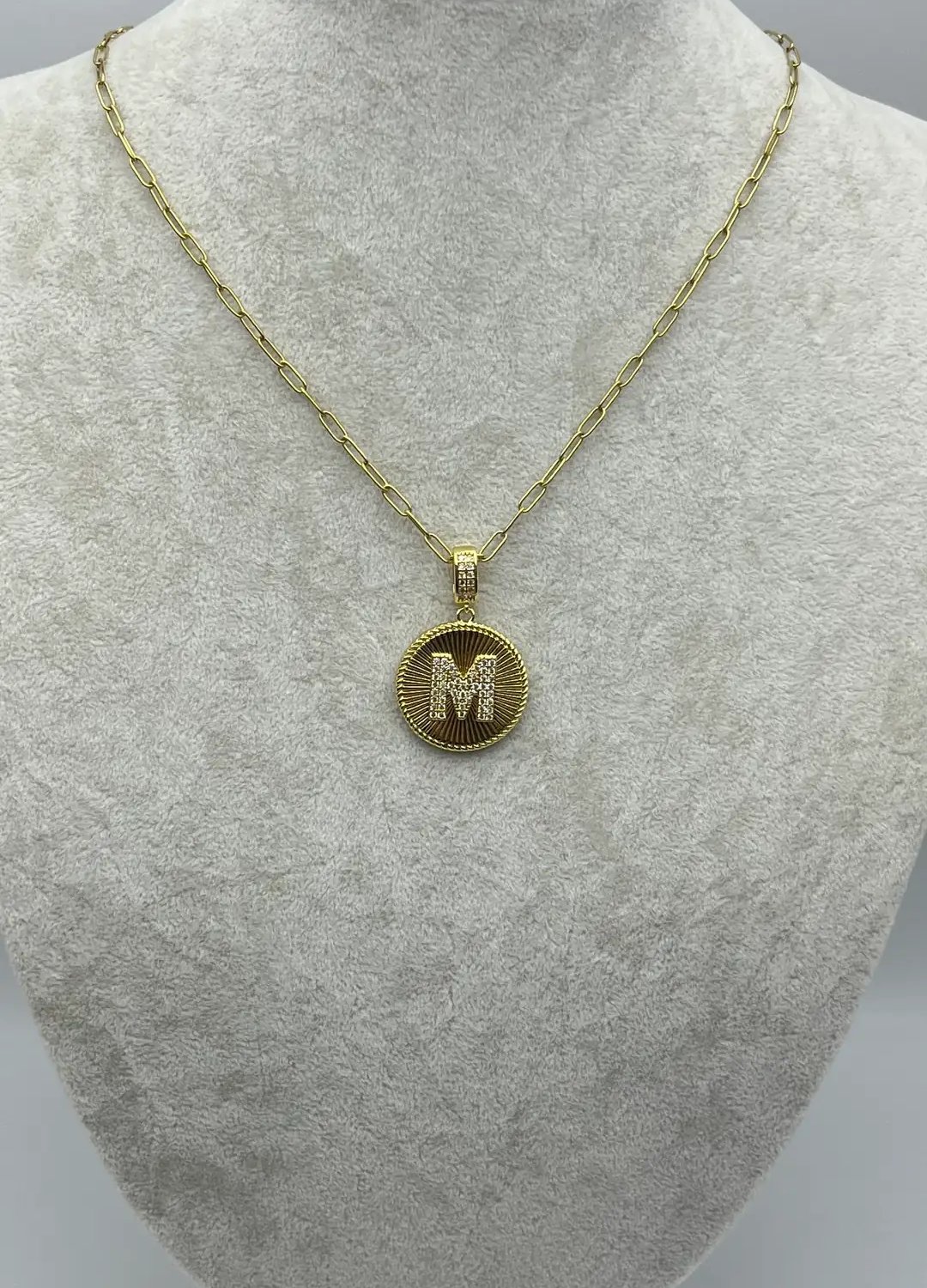 Çelik Gold Madalyon M Harf Kolye - 25-clkk207