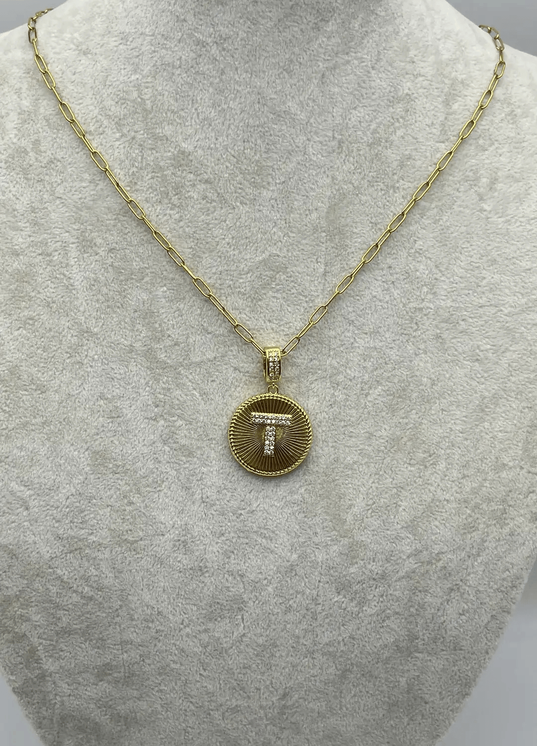 Çelik Gold Madalyon T Harf Kolye - 25-clkk203