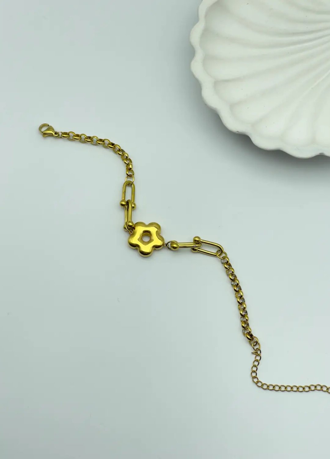 Çelik Gold Yonca Bileklik - 25-blk21