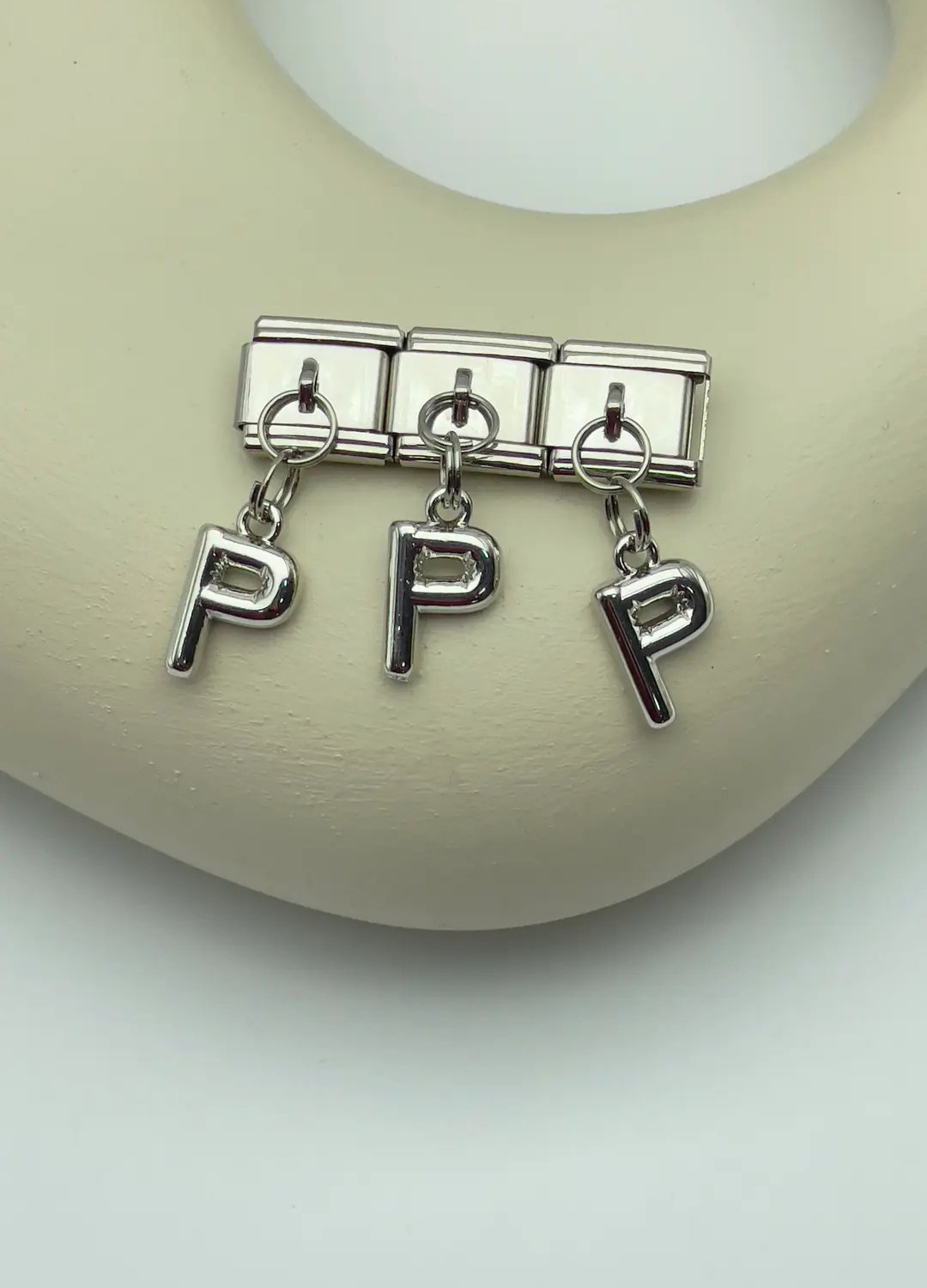 Çelik Silver Harfli Nomi Charm