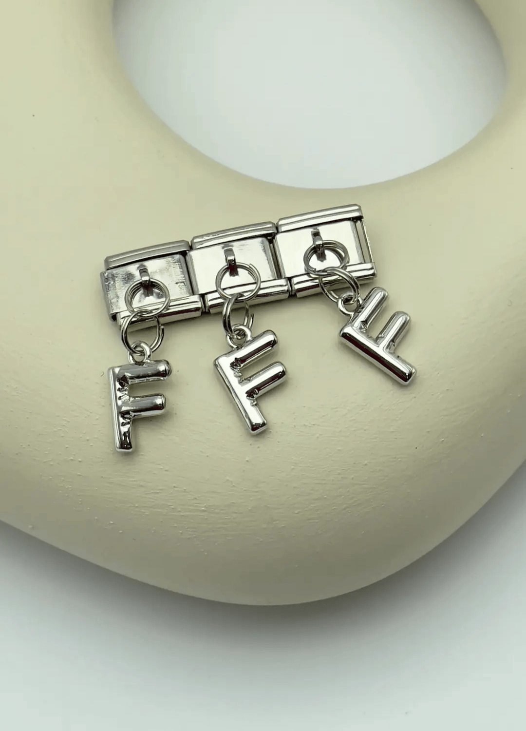 Çelik Silver Harfli Nomi Charm
