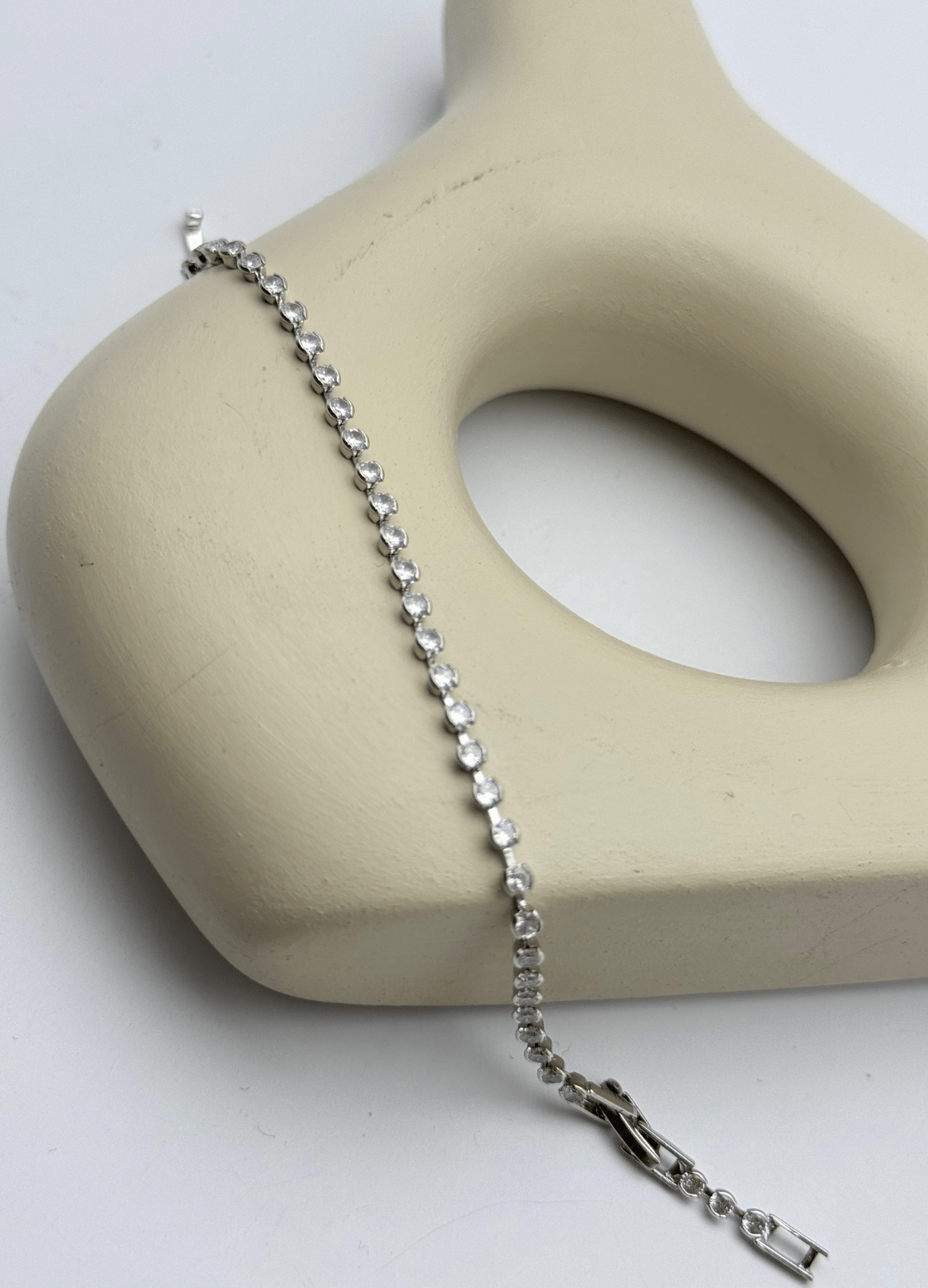 Çelik Silver Mini Yuvarlak Taşlı Su Yolu Bileklik - 26slb45