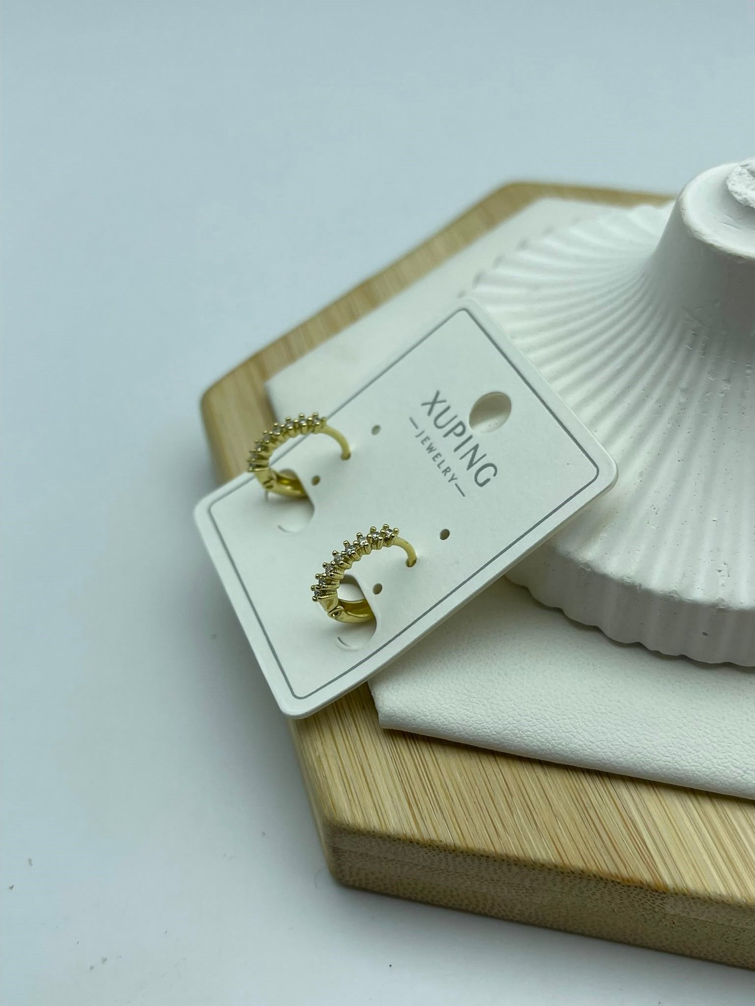 ince halka taşlı xuping gold küpe 26xpkp189
