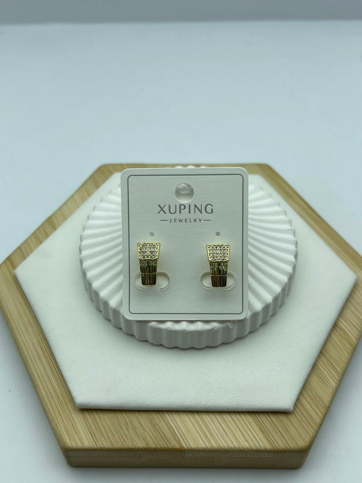 kare taşlı xuping gold küpe 26xpkp140