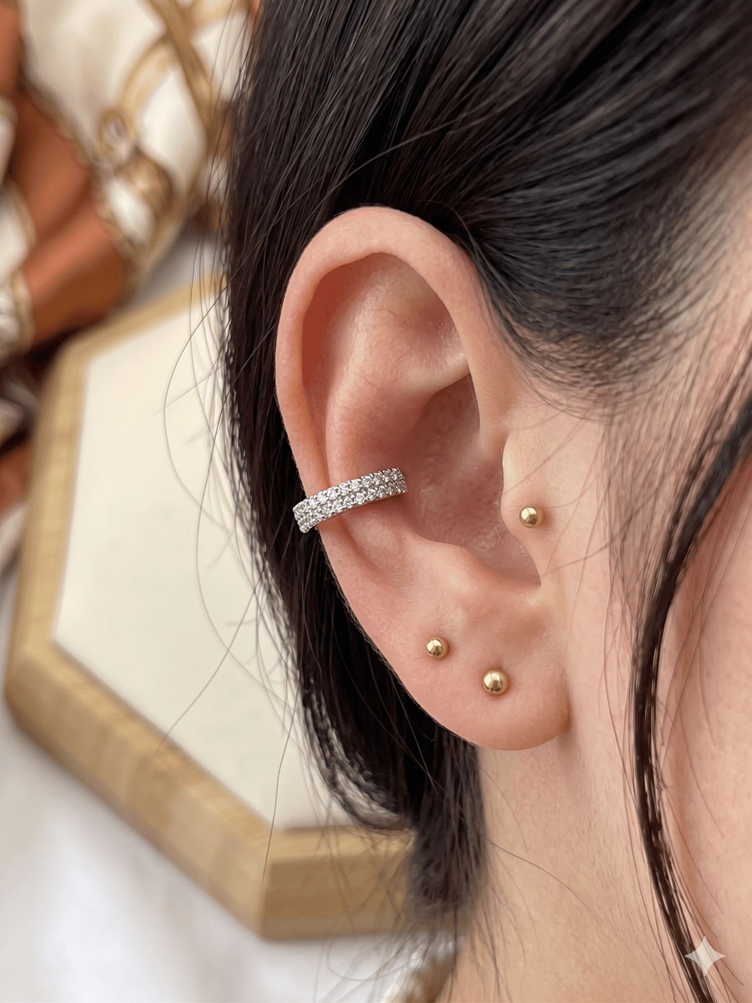 Minimal Taşlı Silver VIP Kıkırdak Küpe