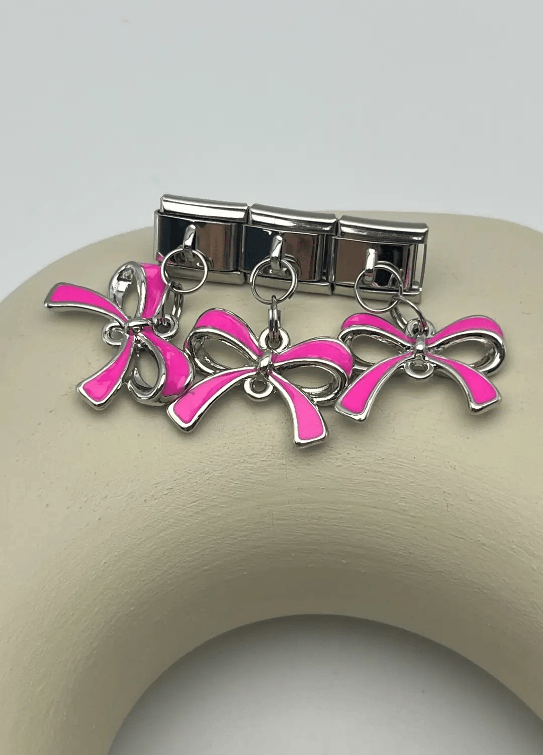 Nomi Charm