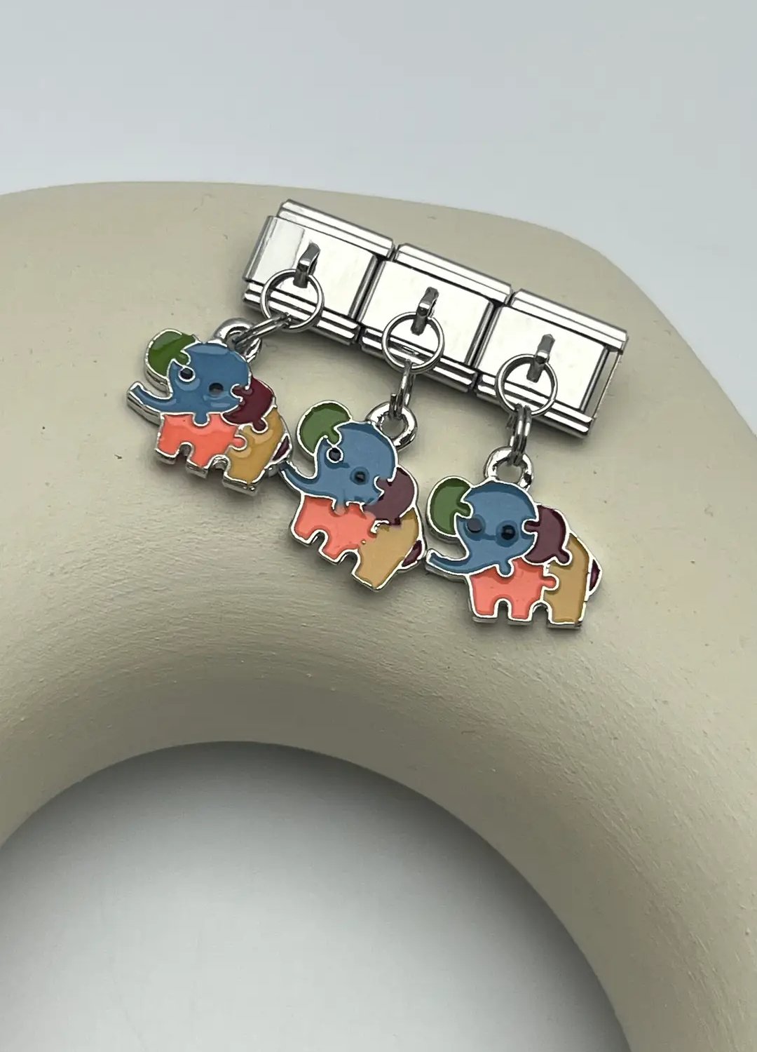 Nomi Charm